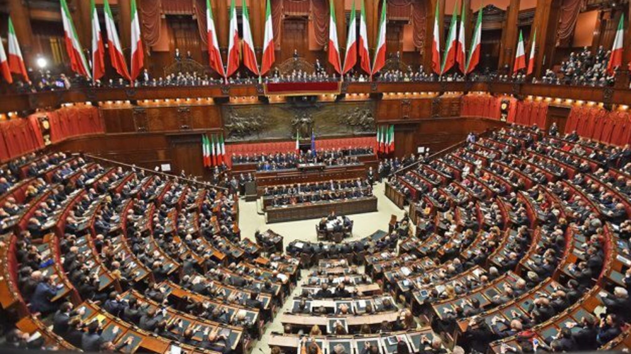 Парламент обиратиме президента Італії 24 січня