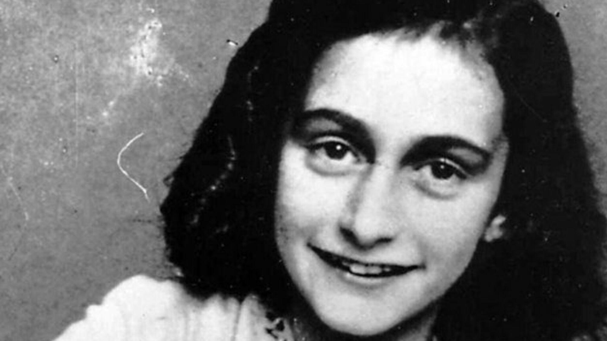 Через 77 років розслідувачі встановили, хто міг видати нацистам родину Анни Франк