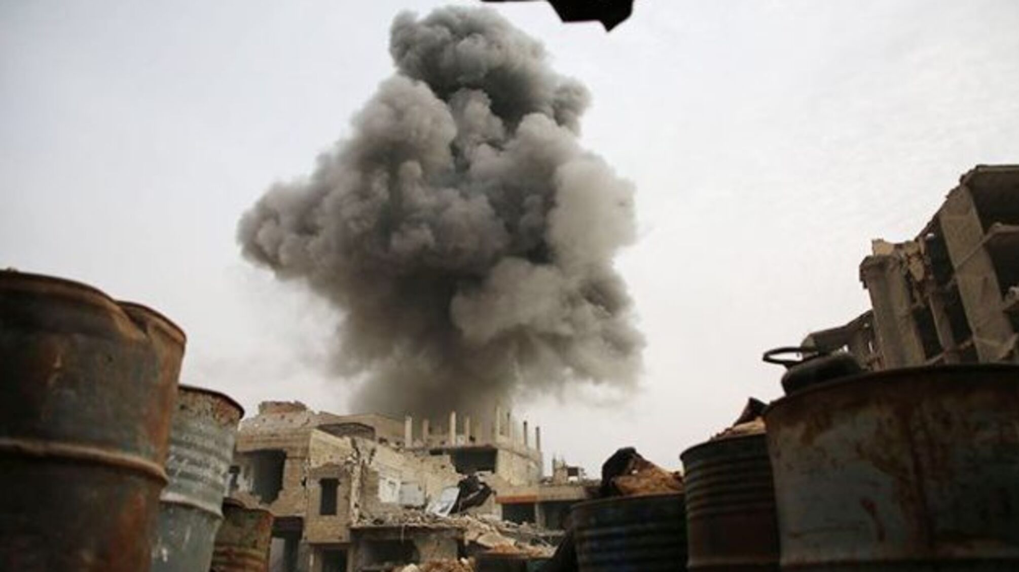 Російські літаки бомбили Ідліб у Сирії, загинули двоє дітей та жінка