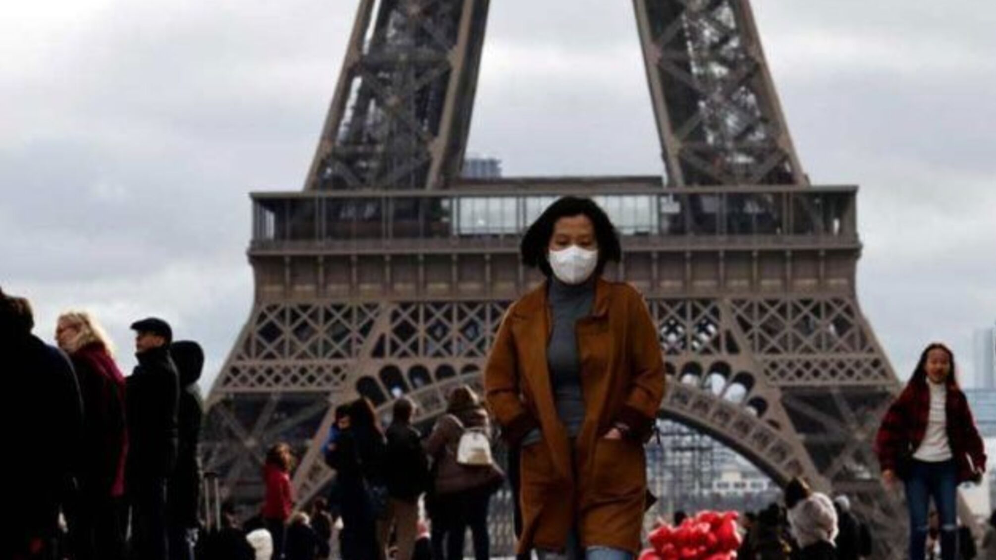 У Франції третій день поспіль - понад 200 тисяч випадків COVID-19