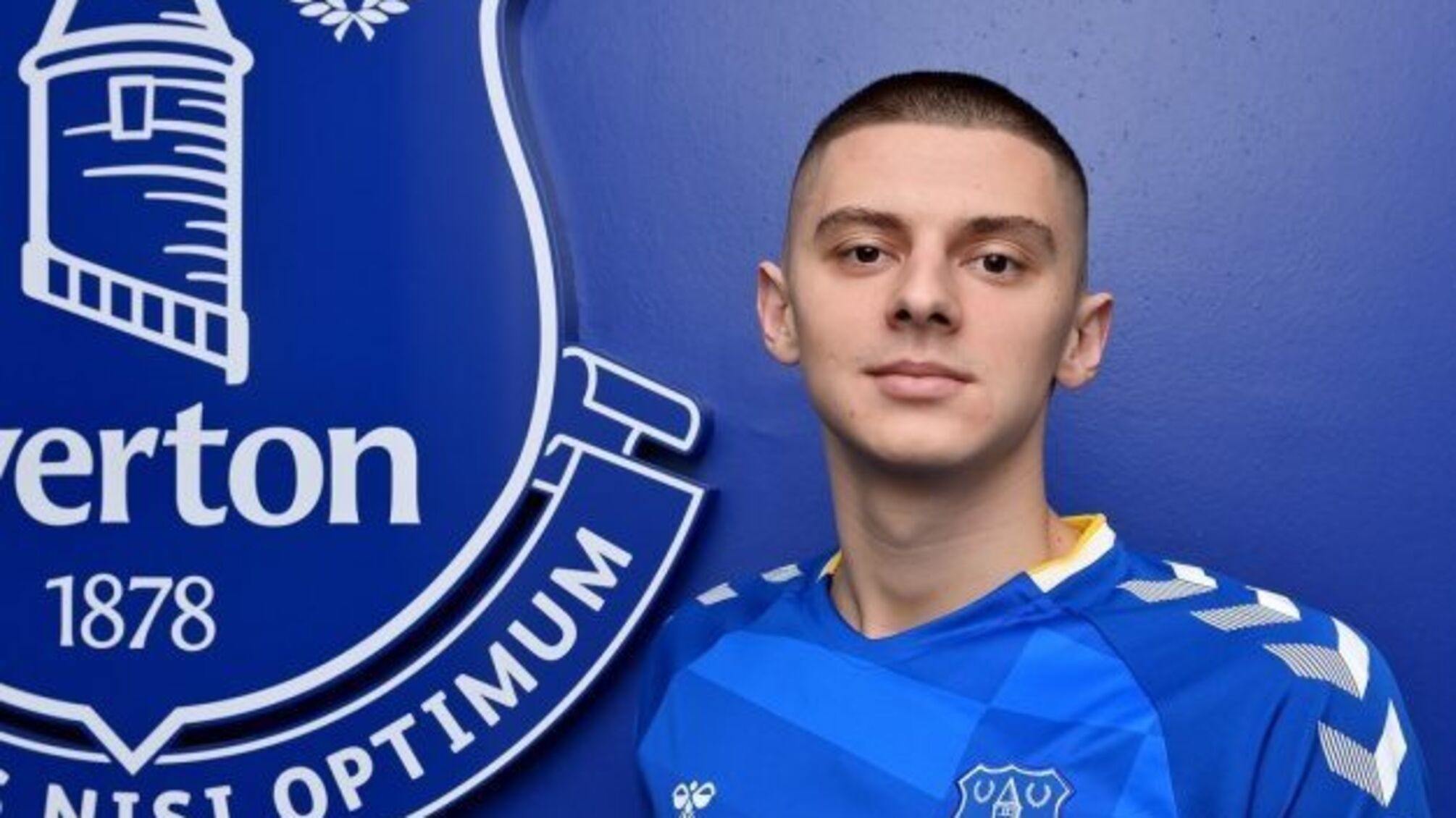 Віталій Миколенко: Щасливий бути в «Евертоні», маю продовжувати зростати