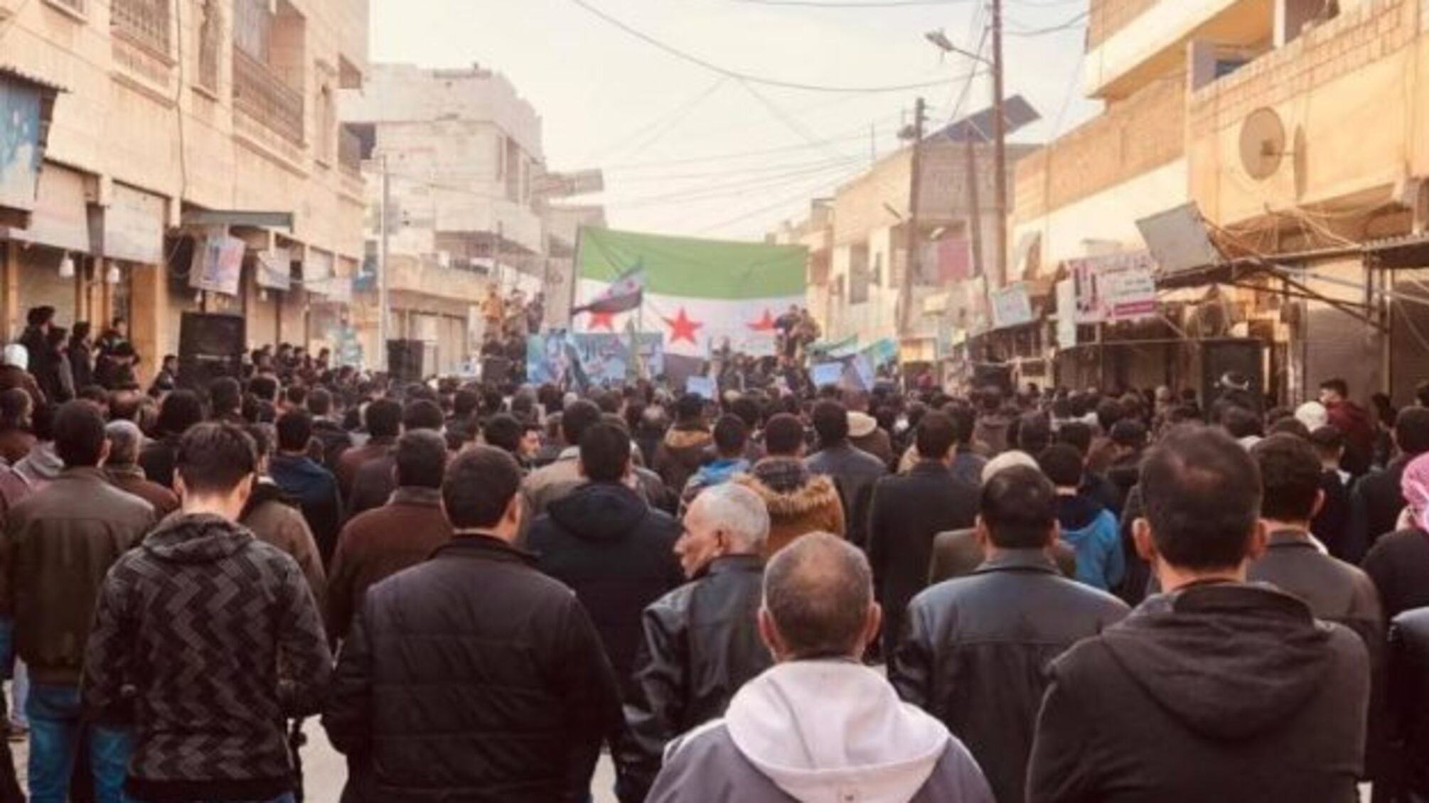 У сирійських районах, підконтрольних Туреччині, люди вийшли на масові протести