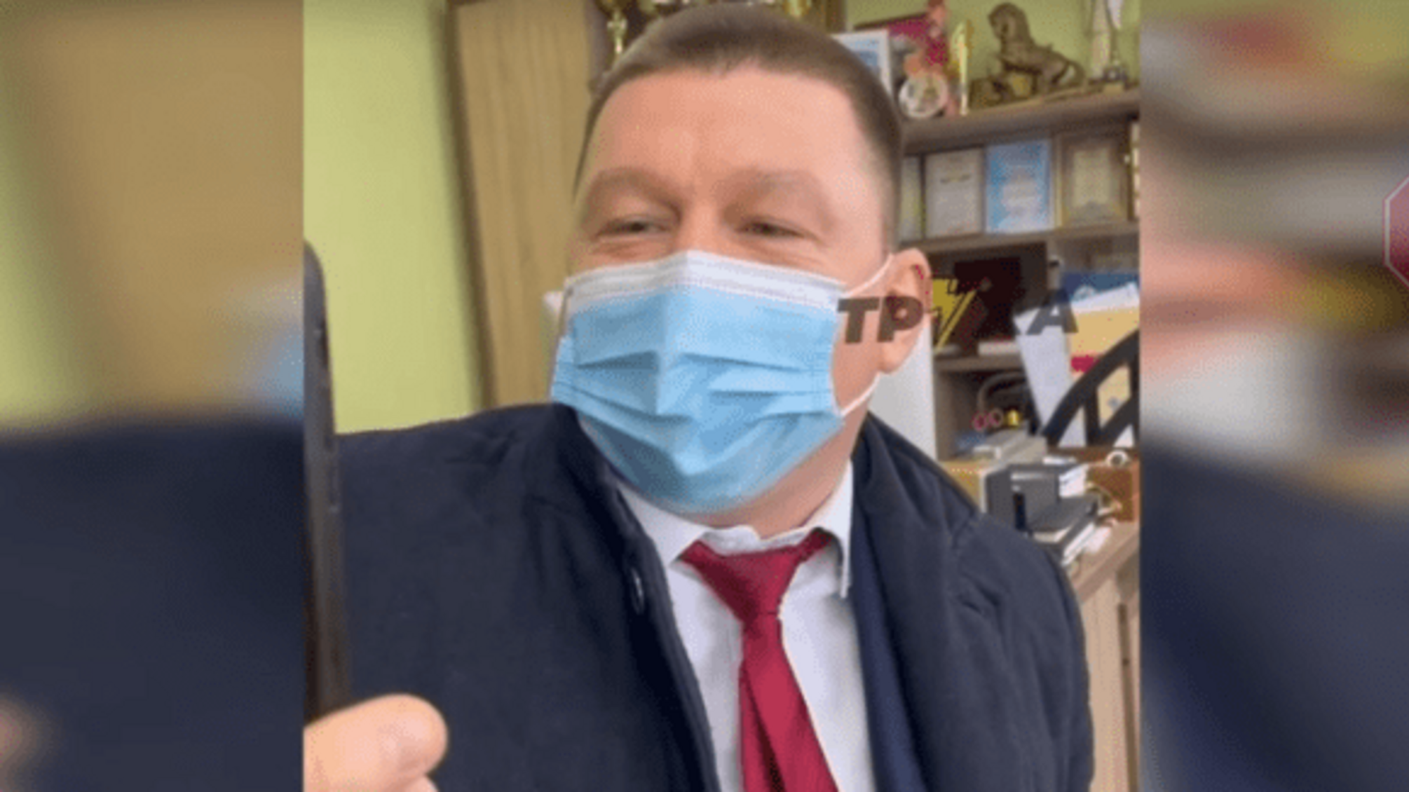 “Чий прапор там висить”: депутат “ОПЗЖ” Штейман завуальовано назвав Крим російським (відео)