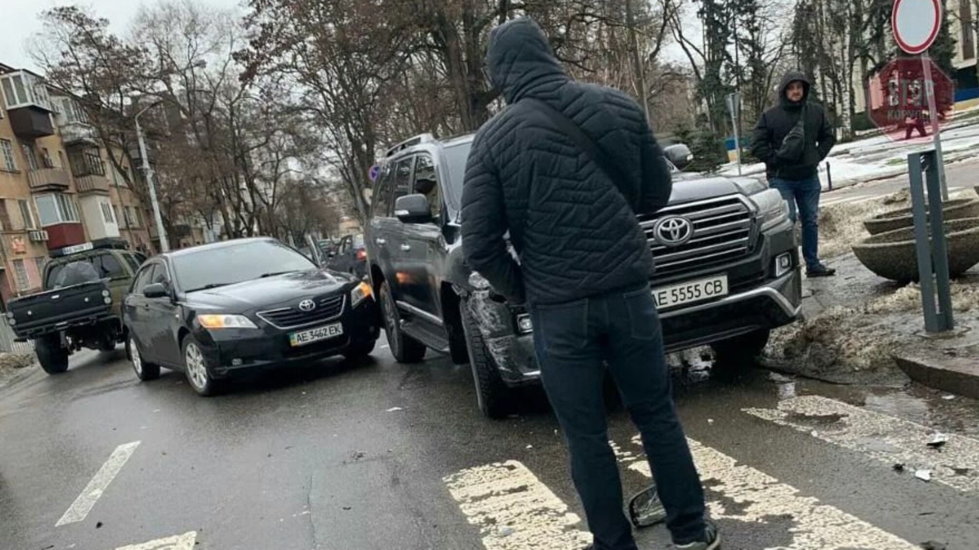 Кортеж депутата Краснова попал в ДТП, ранее его отец сбил человека