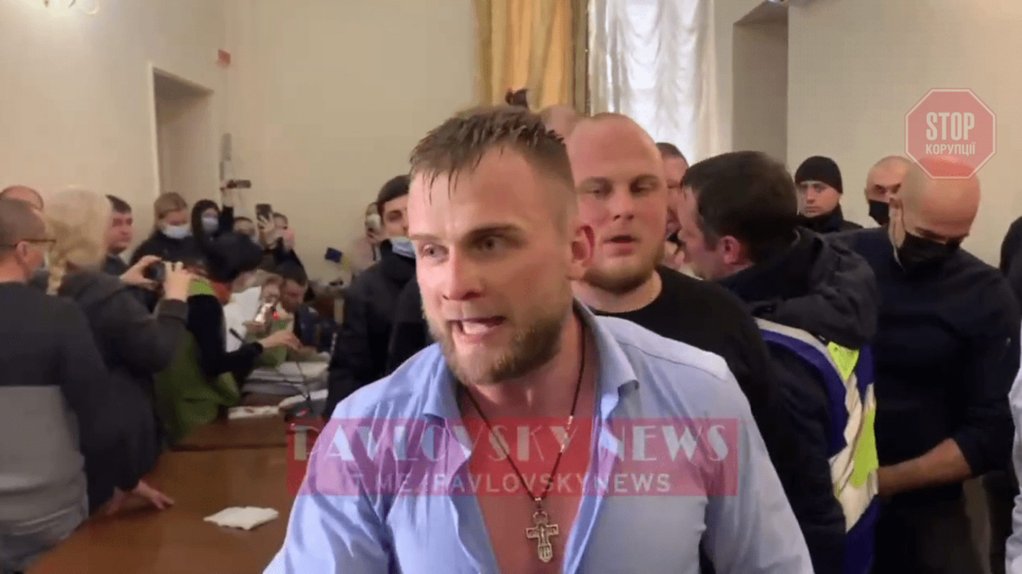 Народный депутат Дмитрук устроил масштабную драку в Одесском горсовете (видео)