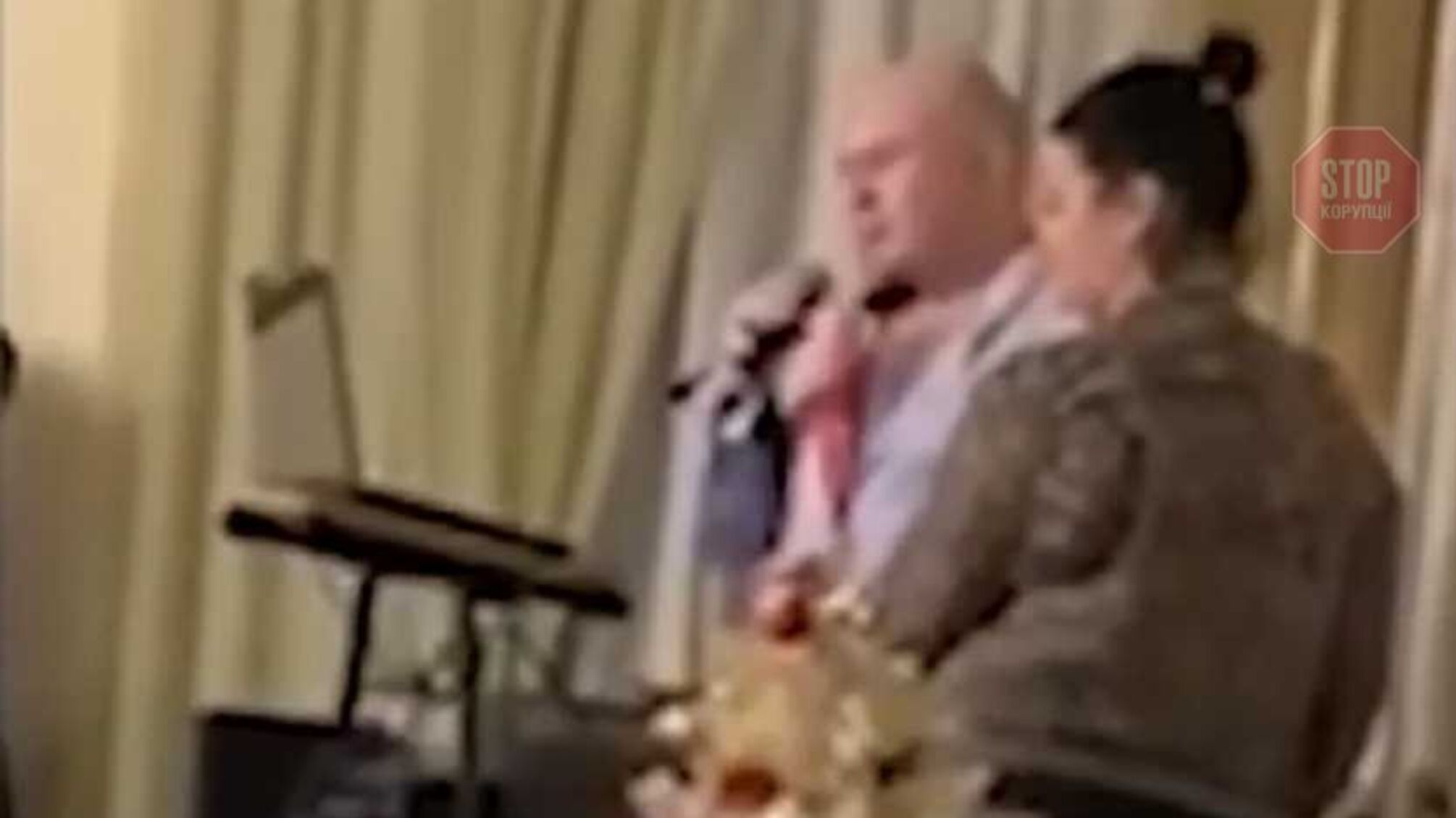 В Запорожье судьи гуляли корпоратив под 'блатные' песни (видео)