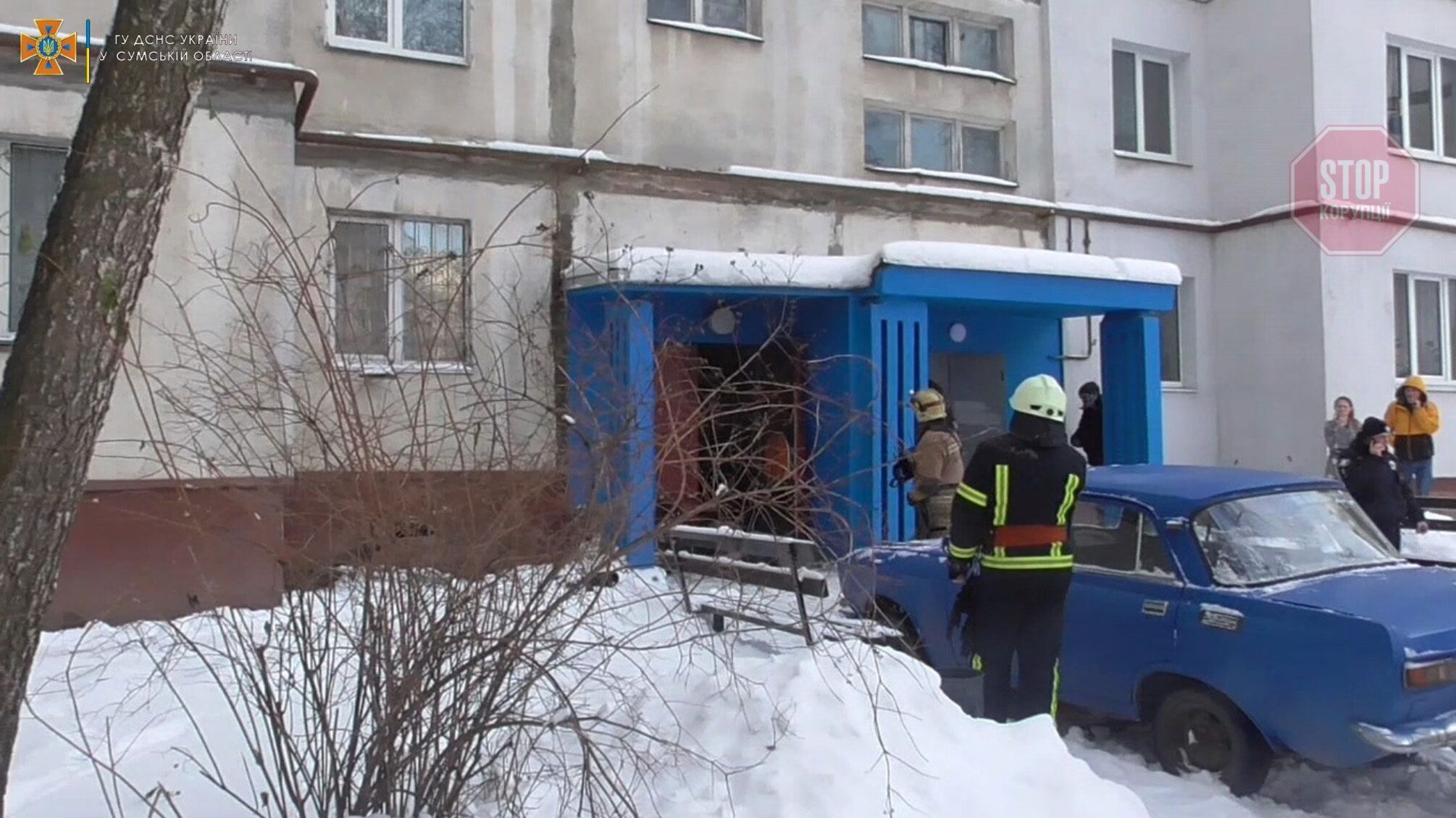 У Сумах горіла квартира, є загиблі (фото)