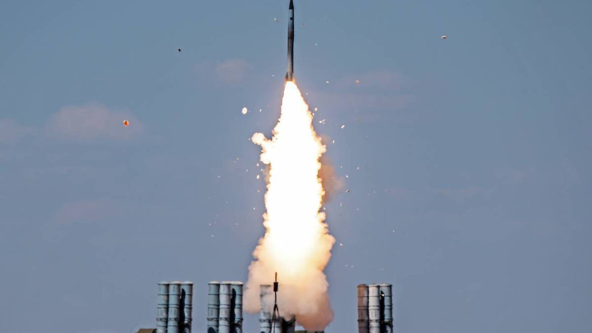Росіяни вночі обстріляли Запоріжжя ракетами С-300: що відомо