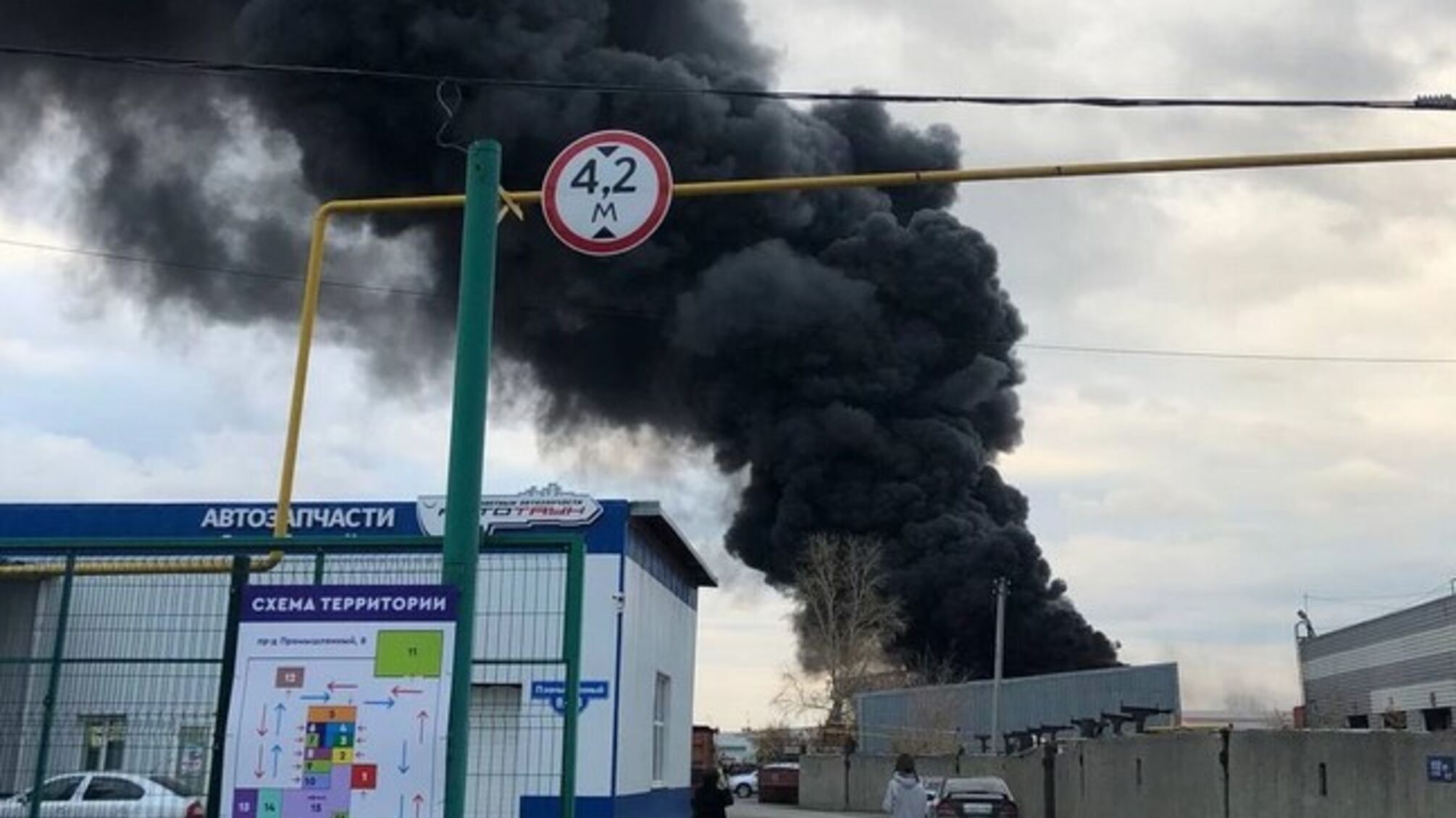 Масштабный пожар в Екатеринбурге