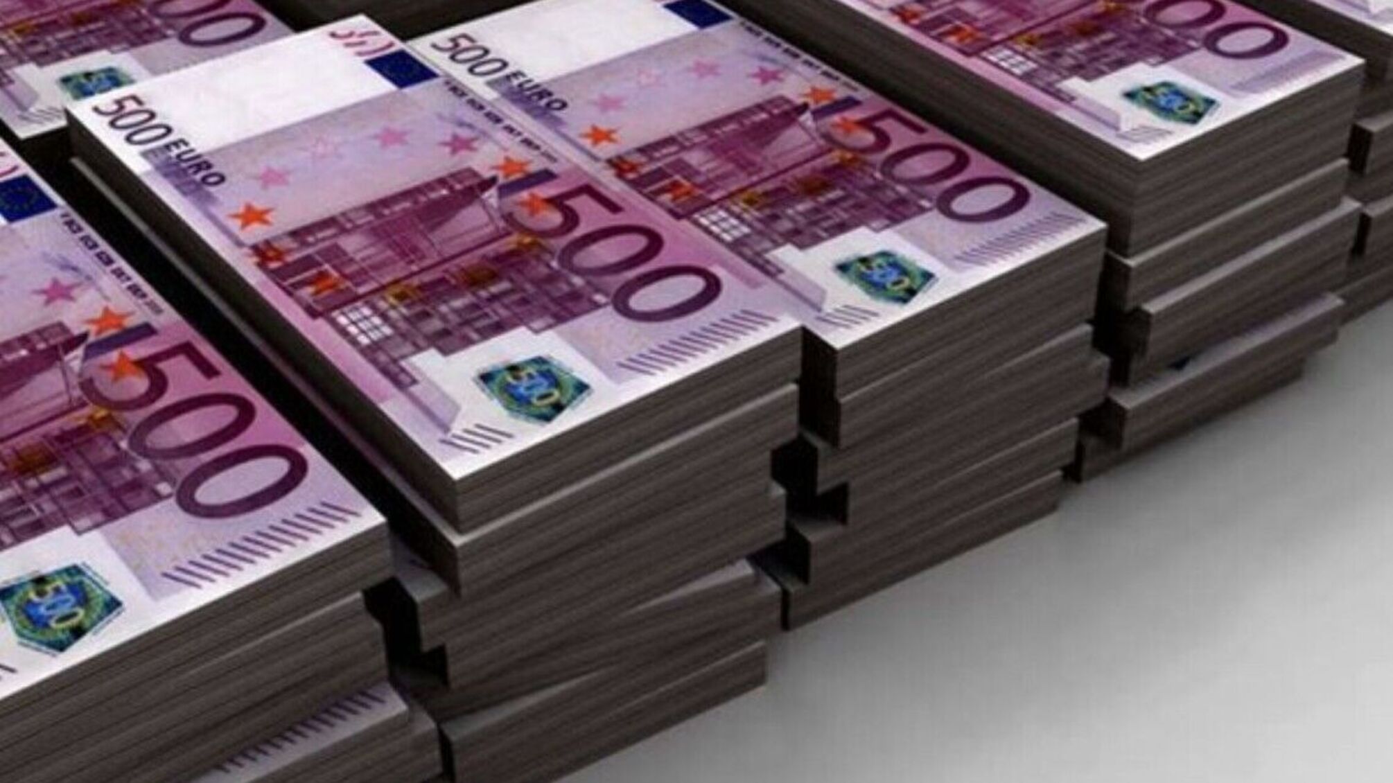 Будет еще 3 млрд: Украина получила 2 млрд евро макрофинансовой помощи от ЕС