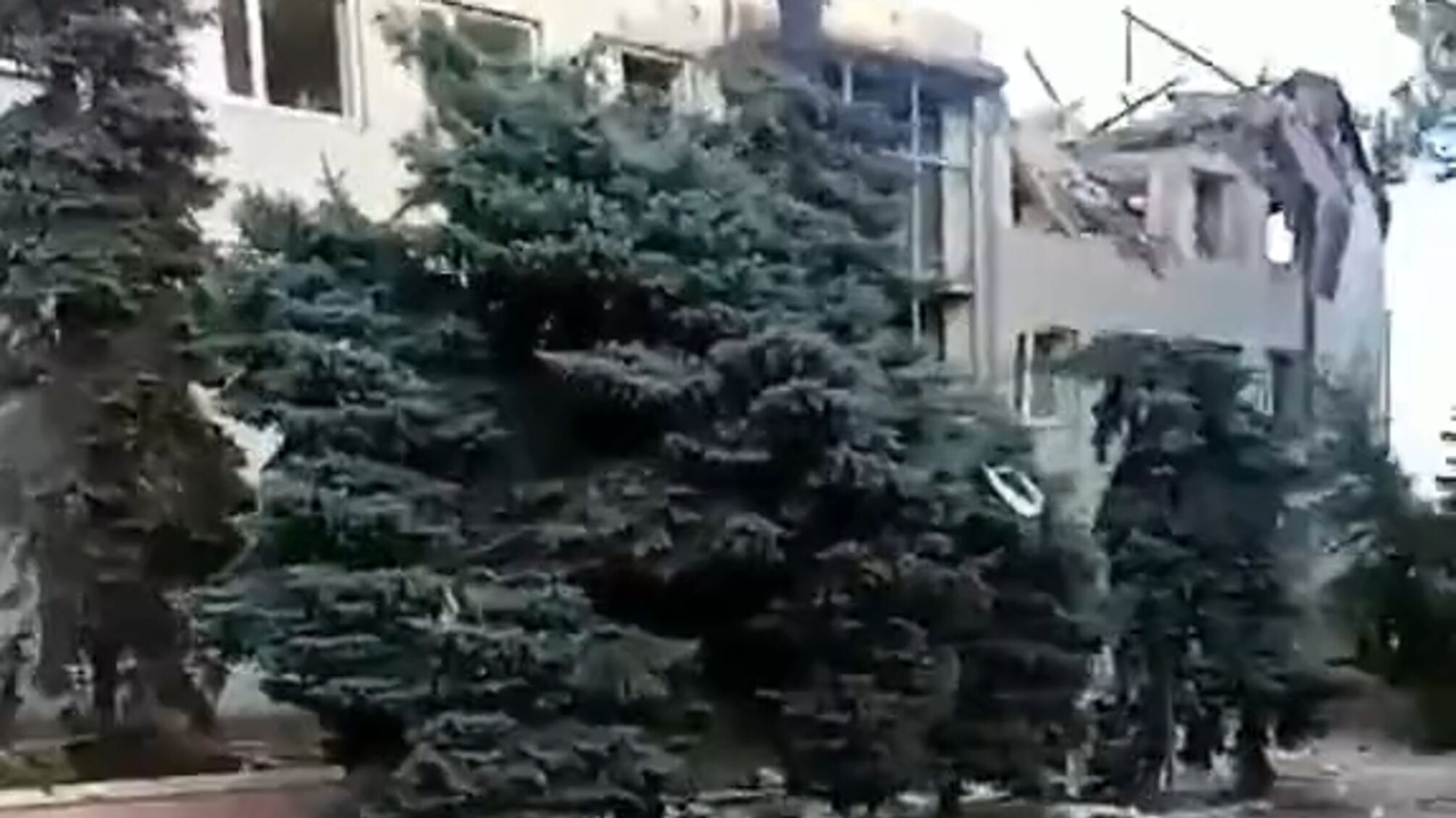 В Херсонской области уничтожено здание полиции, где размещались оккупанты (видео)