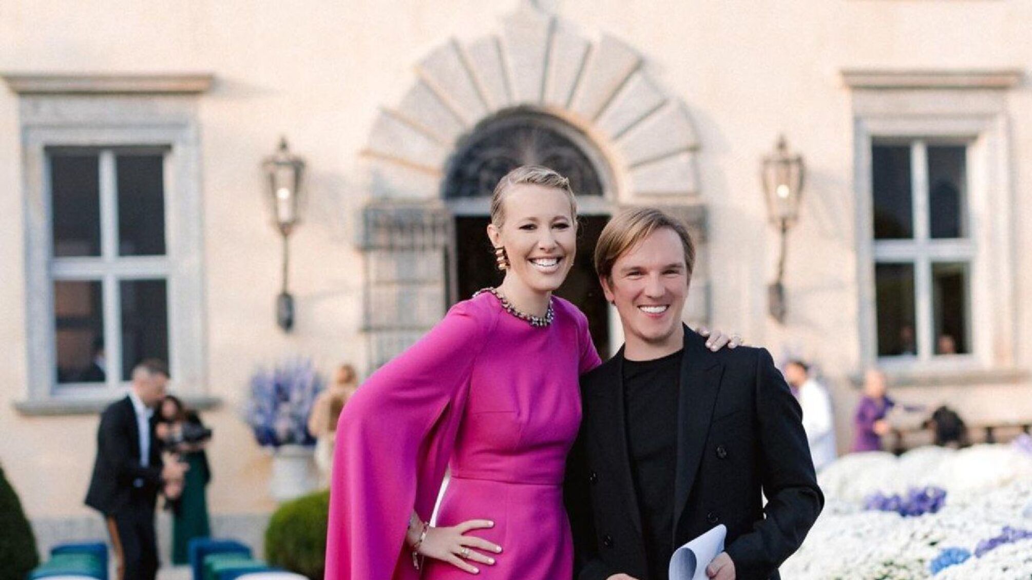 Директор Ксении Собчак после задержания скрылся в неизвестном направлении