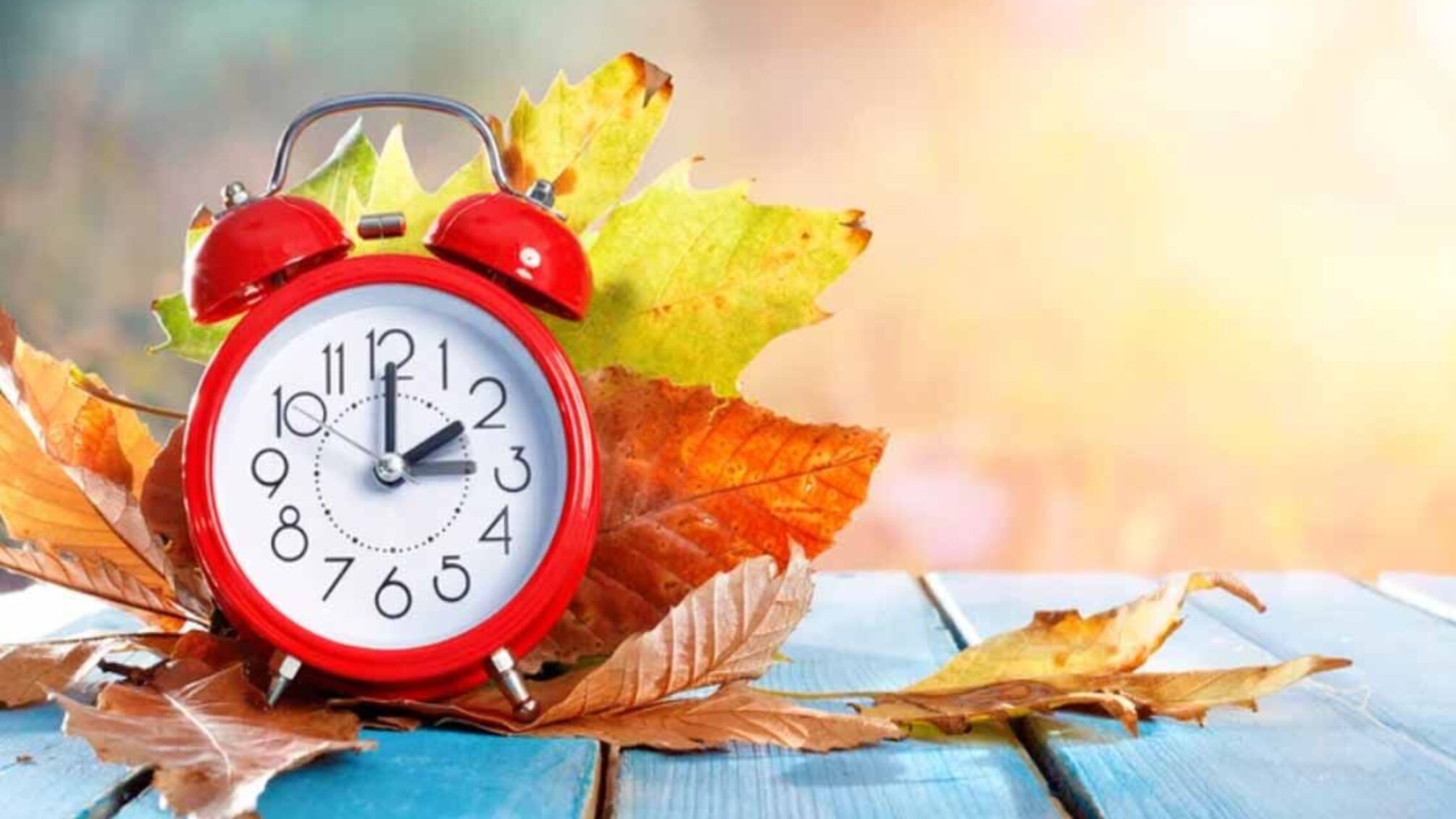 В ночь с 29 на 30 октября украинцы должны перевести часы на 'зимнее время'