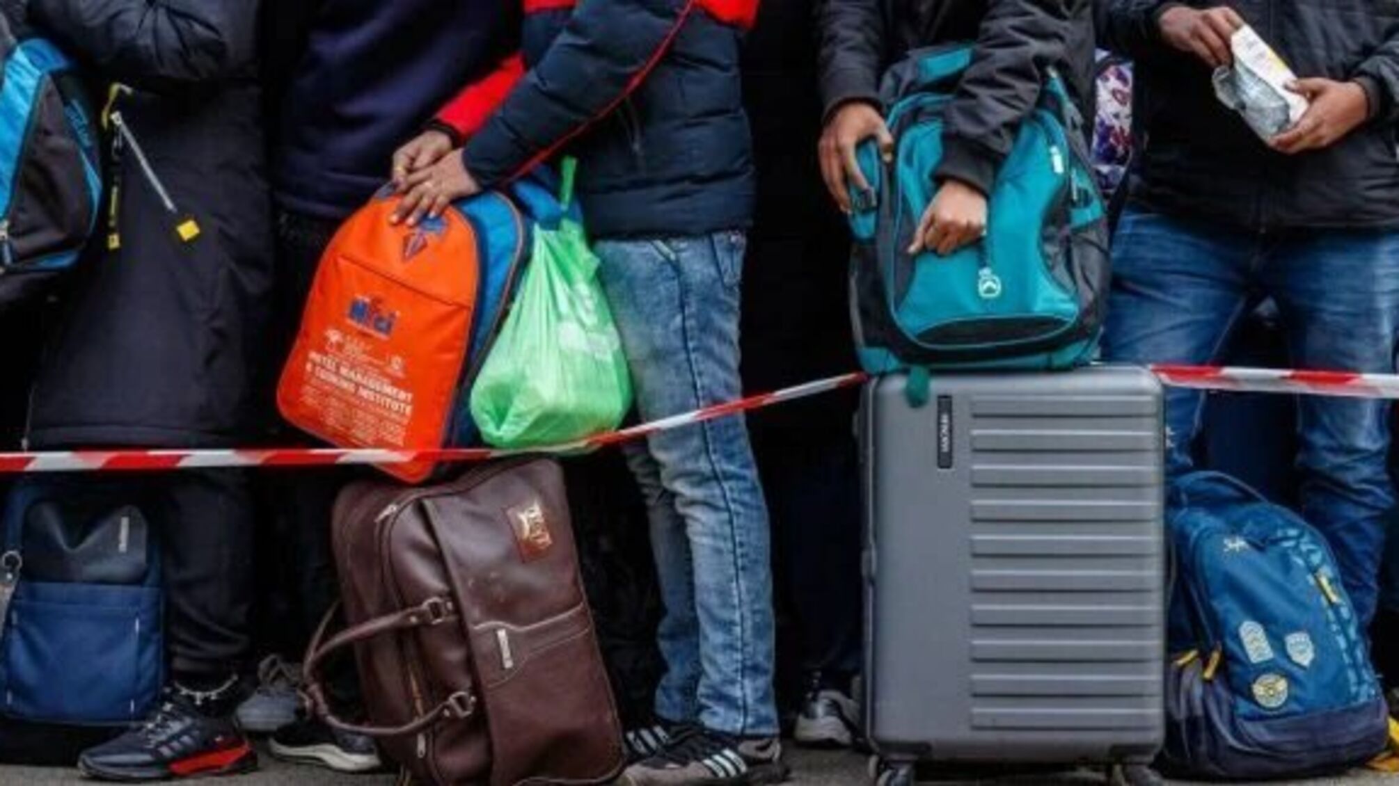 колаборанти тікають з луганщини