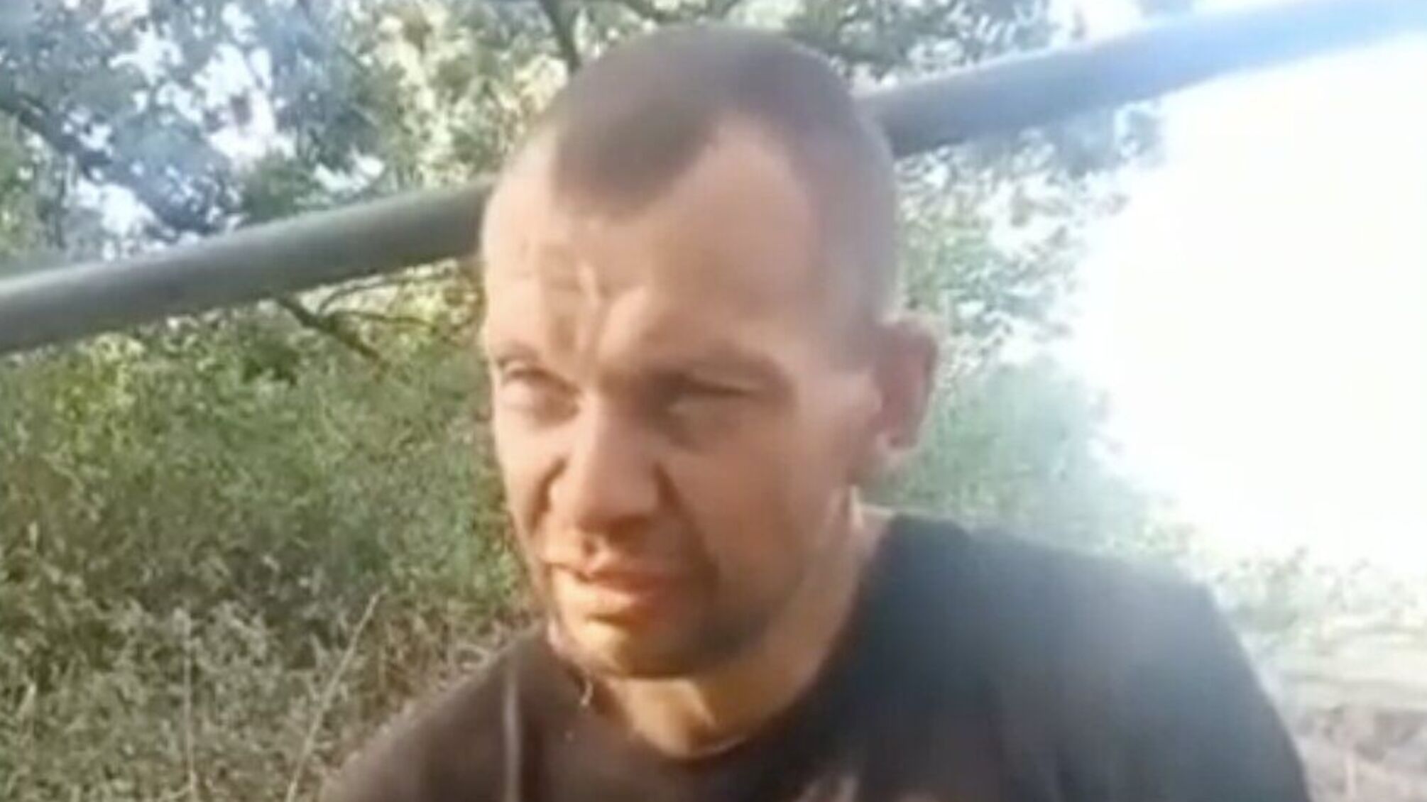 Украинские морпехи взяли в плен элитного псковского десантника (видео)