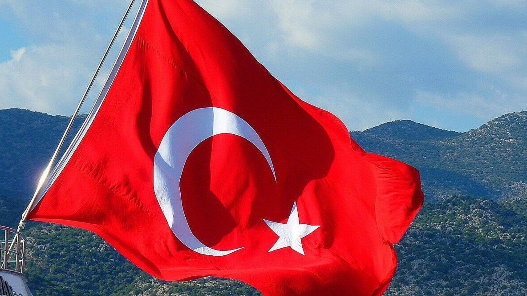 'Кіготь-меч': Туреччина здійснила операцію на півночі Сирії та Іраку у відповідь на теракт у Стамбулі