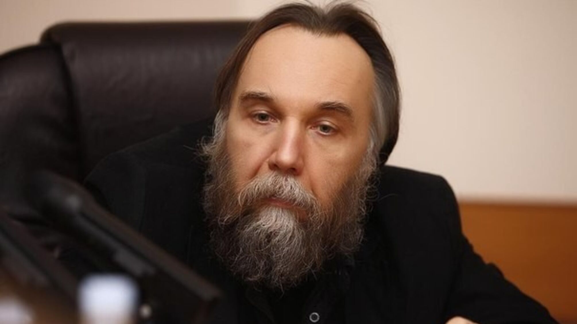 Александр Дугин