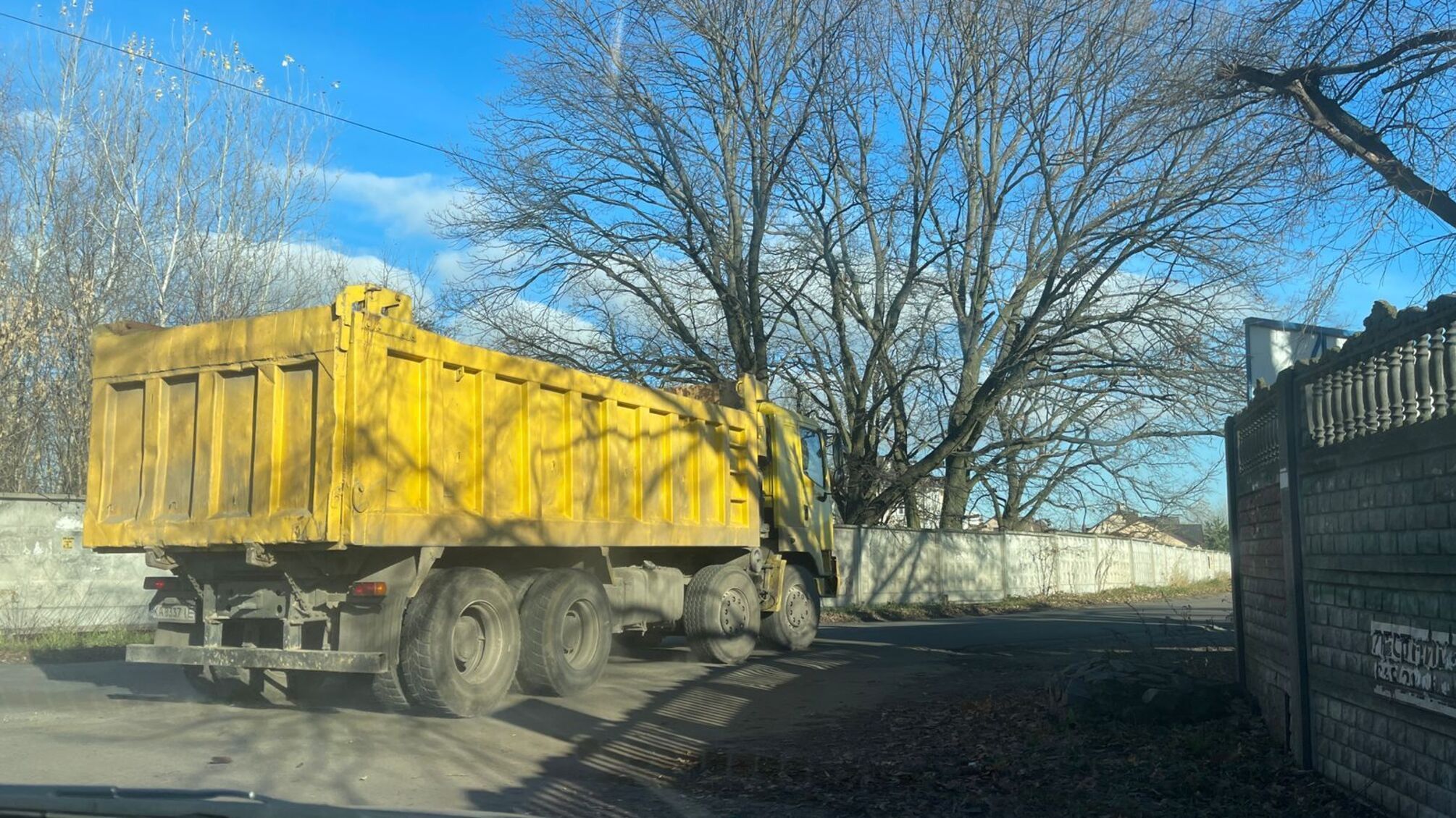 Під Києвом упіймали елітних злодіїв піску