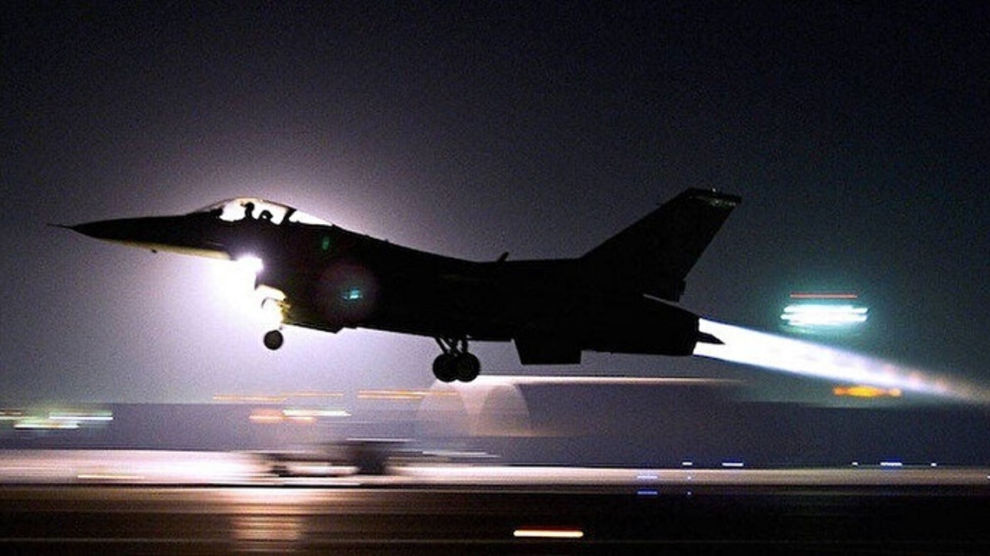 Турция нанесла авиаудары по Сирии и Ираку: что известно (видео)