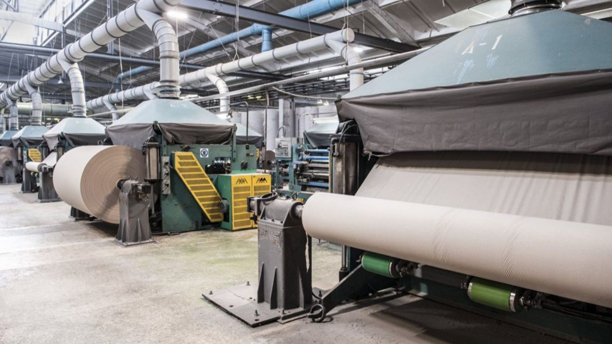 Киевский картонно-бумажный комбинат всю ночь спасали город Обухов от коммунальной катастрофы