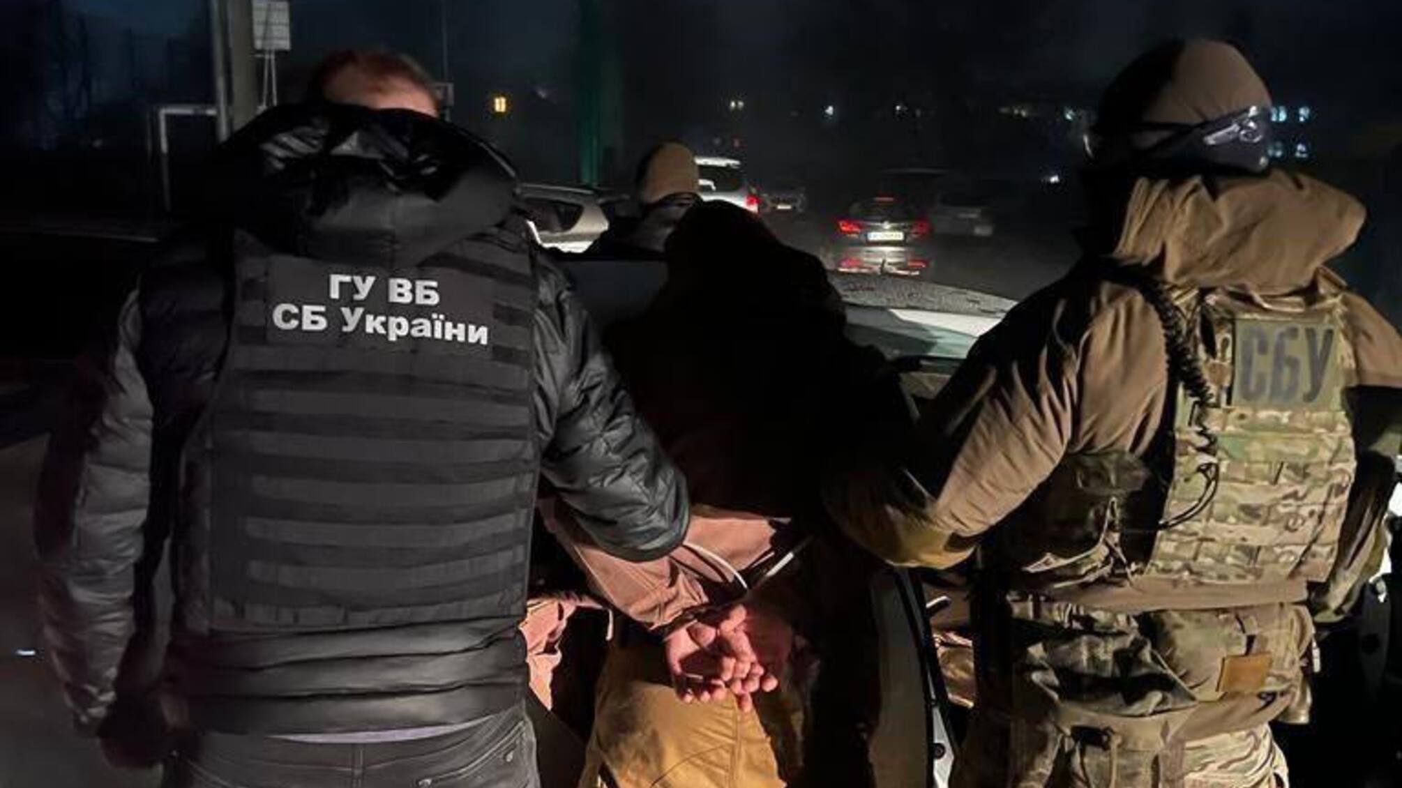 Госслужащего из Борисполя СБУ поймала на мошенничестве более $80 тыс. (фото)