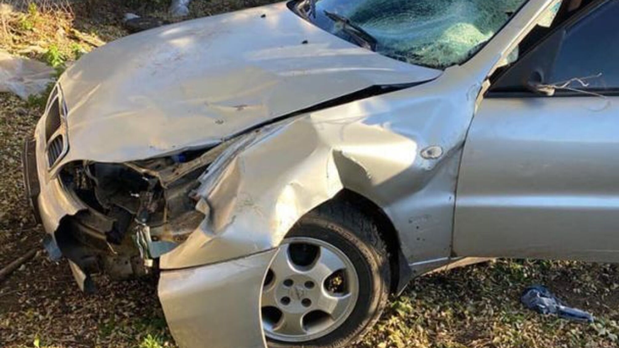 У прокуратурі зазначили, що після наїзду водій утік