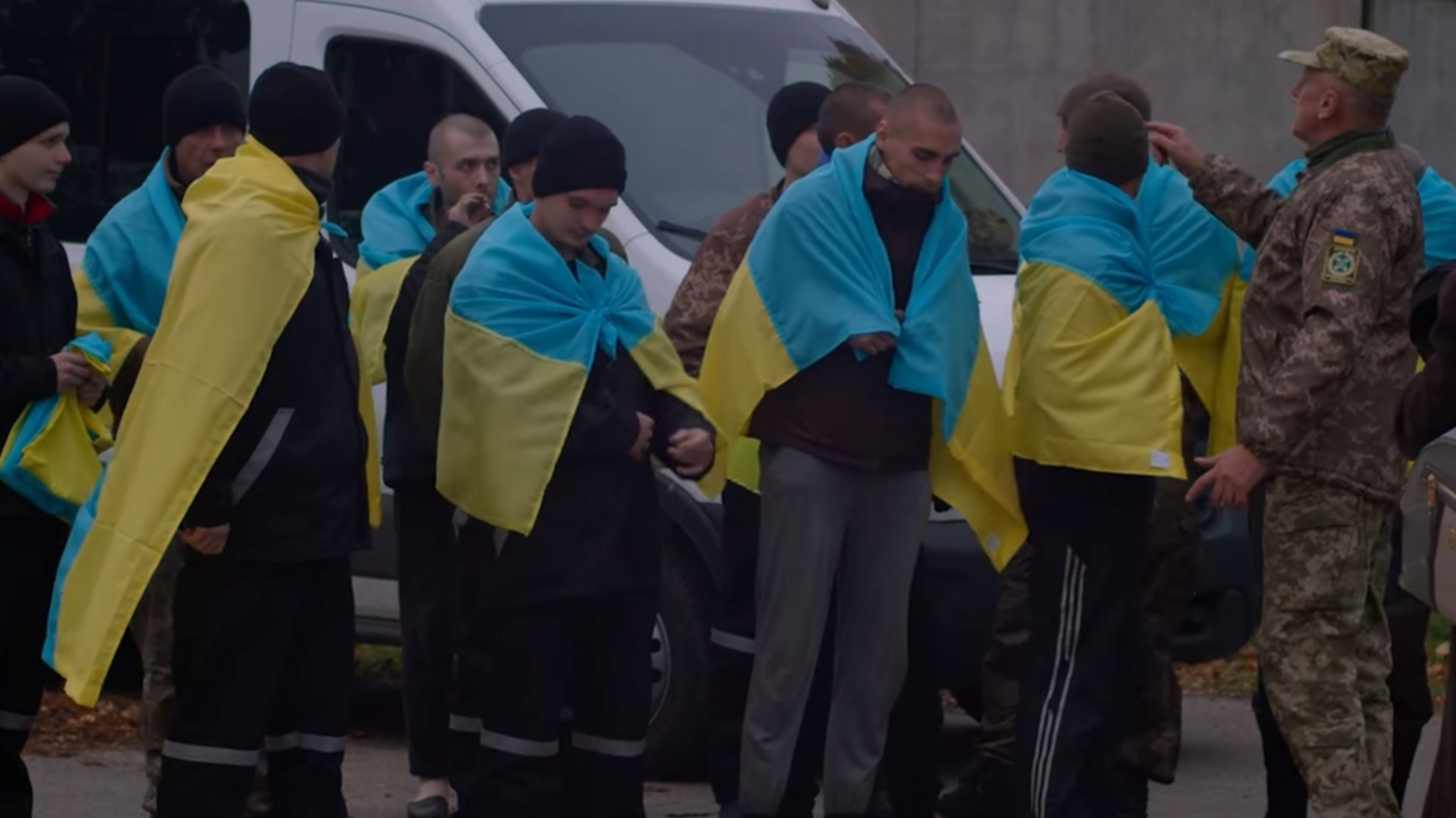 'Солнце, я дома, я в Украине…': из российского плена удалось освободить 19 пограничников (видео)