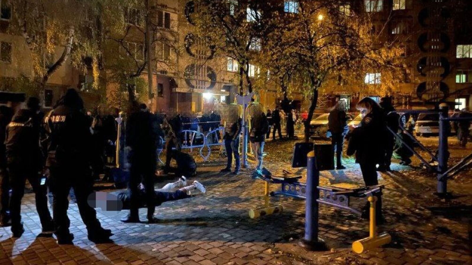В Ровно мужчина бросил гранату на детскую площадку: есть пострадавшие – подробности от полиции