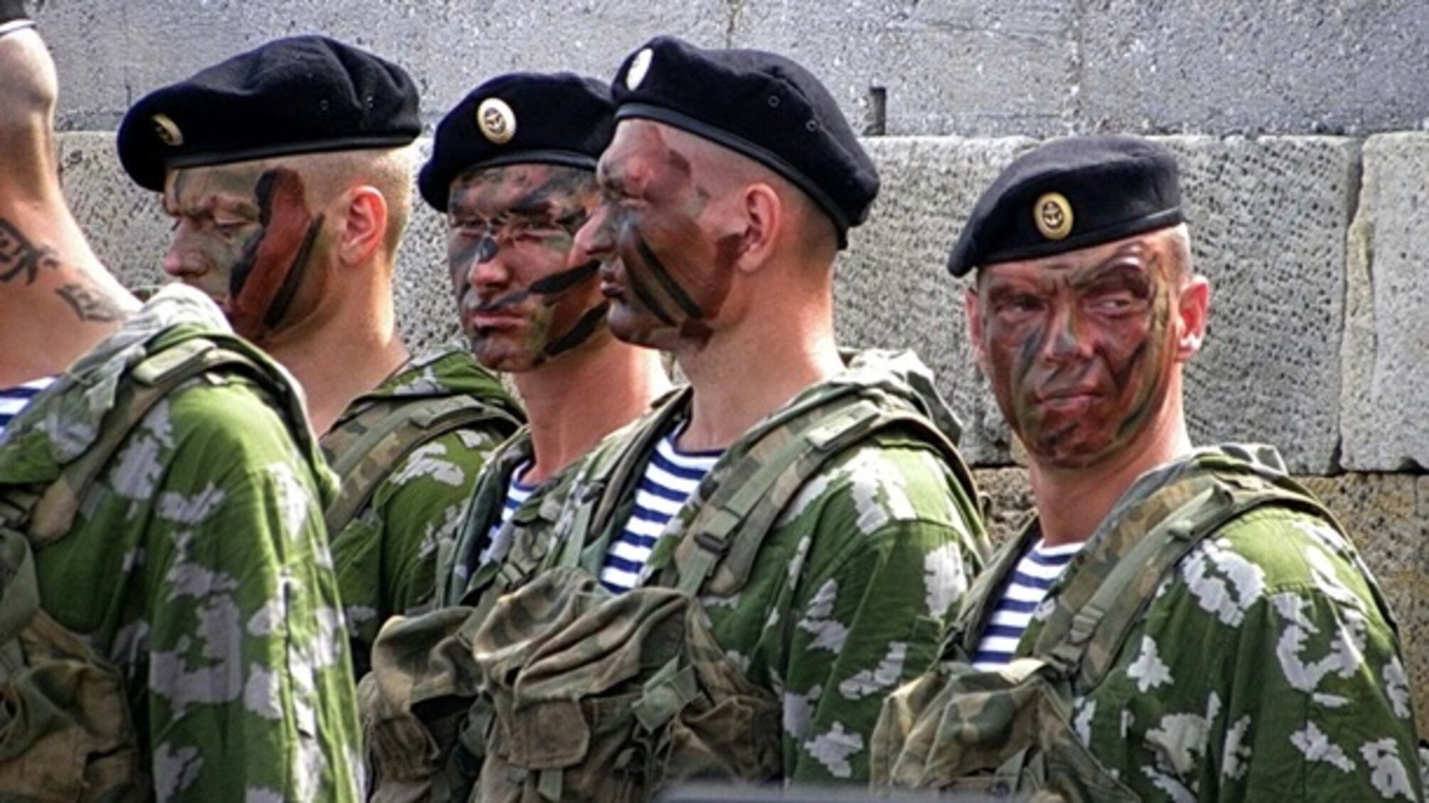 Російські морпіхи повідомили про сотні загиблих та поранених всього за 4 дні