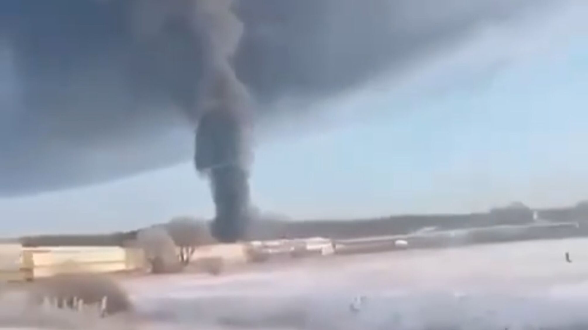 Пожар под Москвой: россияне сообщают об аварии на предприятии