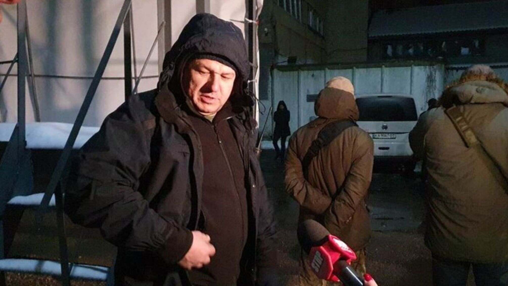 На Броварской завод пластмасс ворвались неизвестные