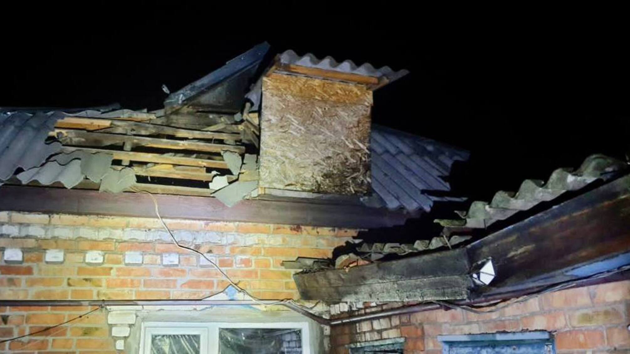 Днепропетровщина пылает: оккупанты снова ночью обстреляли три общины области (фото)