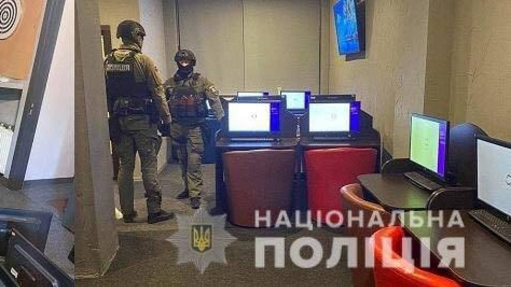 Організували мережу підпільних гральних закладів: у Києві судитимуть 13 учасників злочинної організації