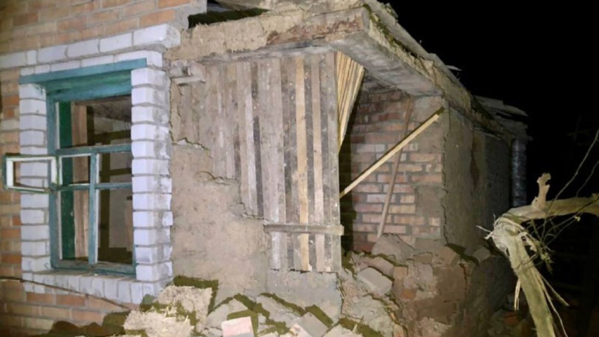 Никополь попал под артобстрел