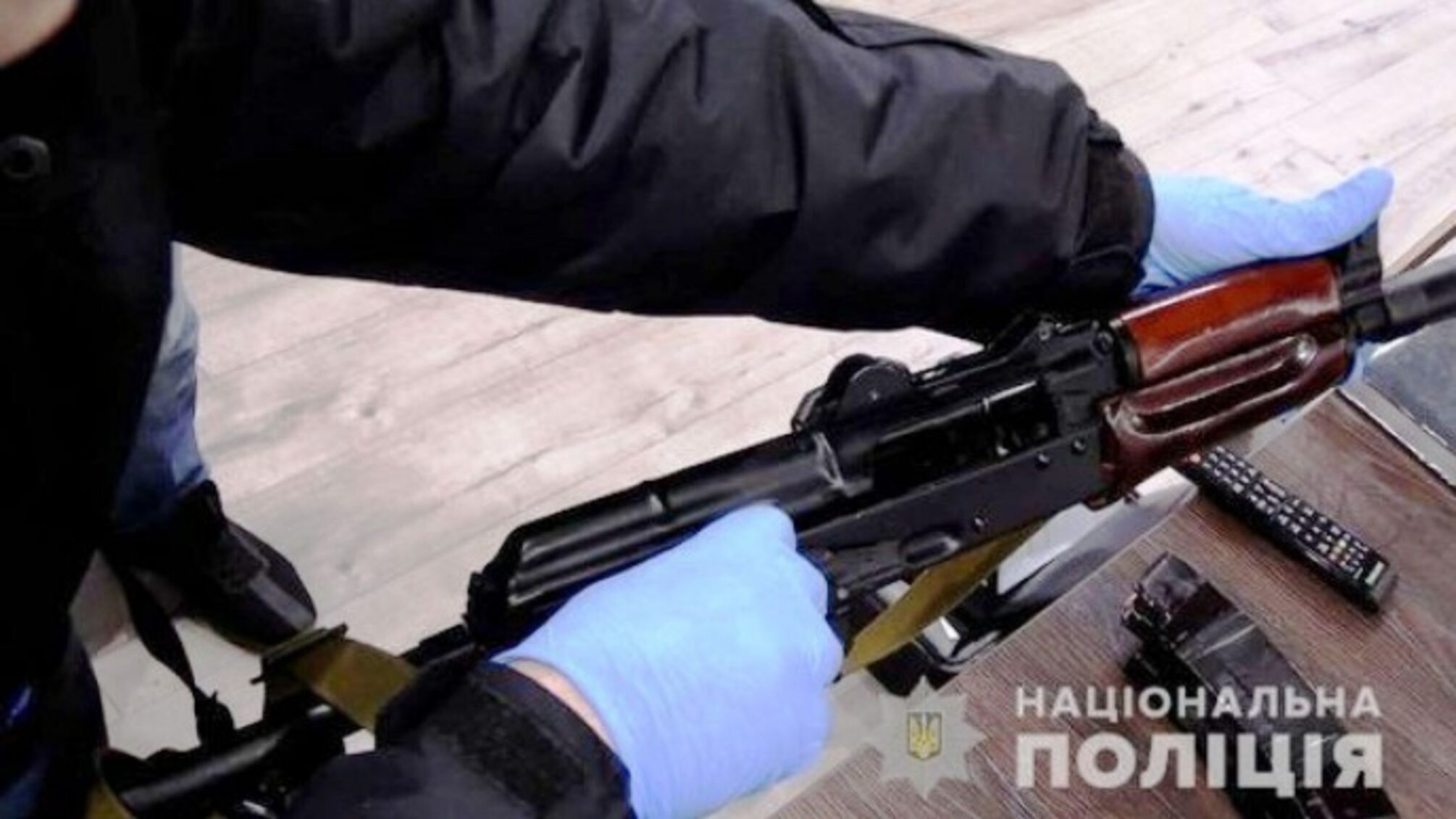 Пьяный полицейский открыл стрельбу по людям в Винницкой области