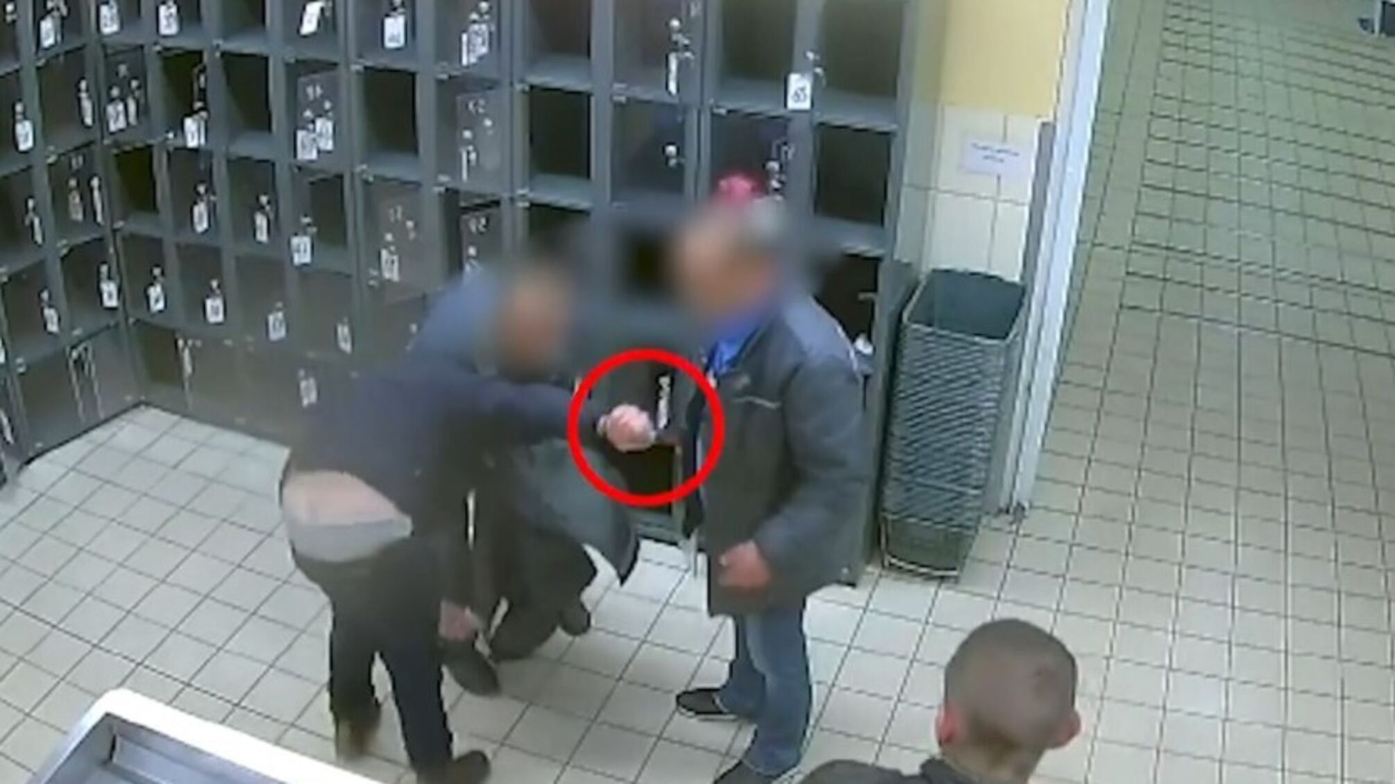 Ударил ножом за замечание: в Киевской области задержали обидчика