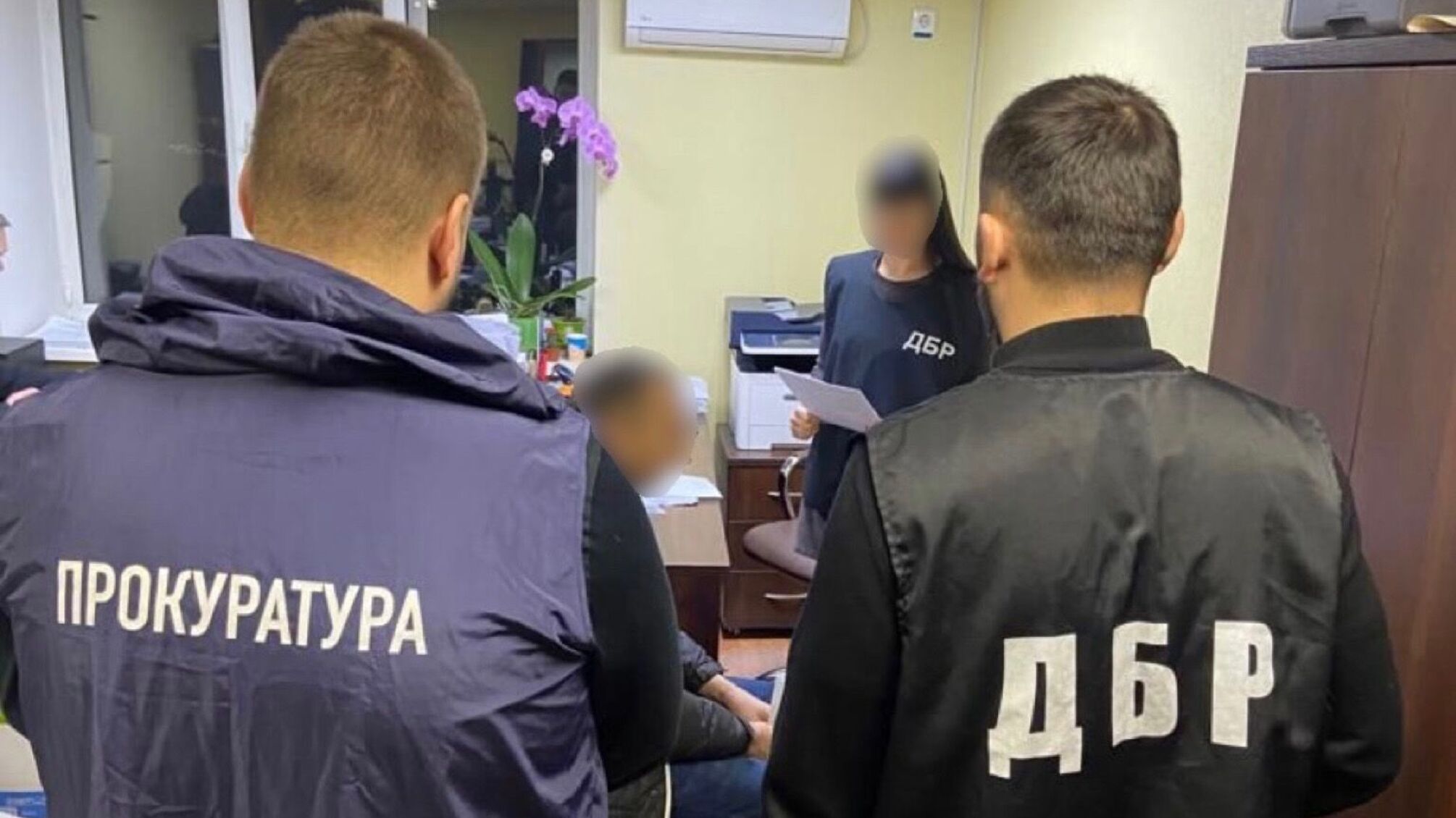 Прокуратура викрила зрадника серед експравоохоронців: 'перевзувся' за 45 тисяч російських рублів