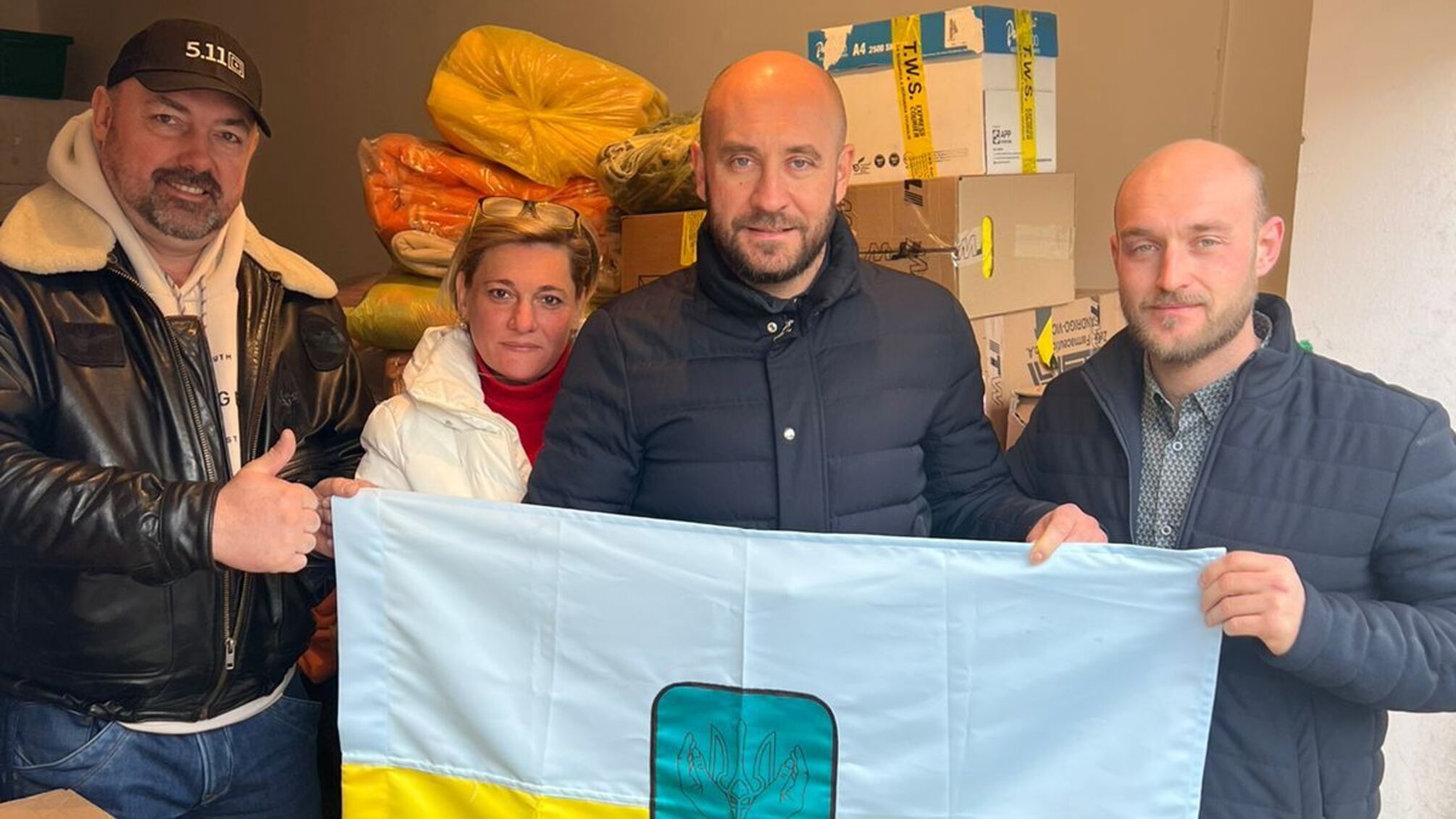 БФ 'Батальон' вместе со 'Стоп коррупции' привезли микроавтобус гуманитарной помощи