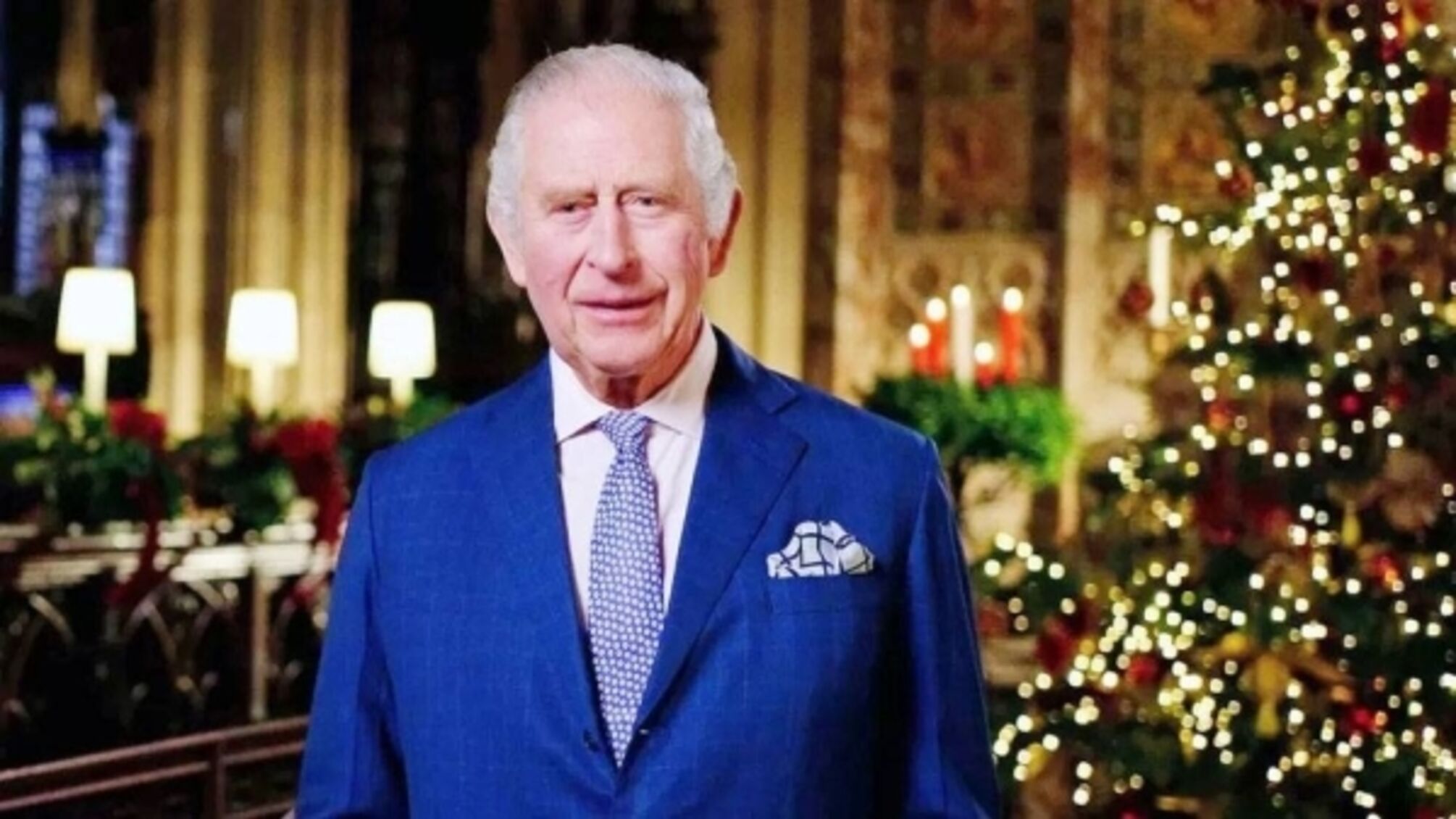Король Чарльз впервые выступил с рождественским посланием к британцам (видео)