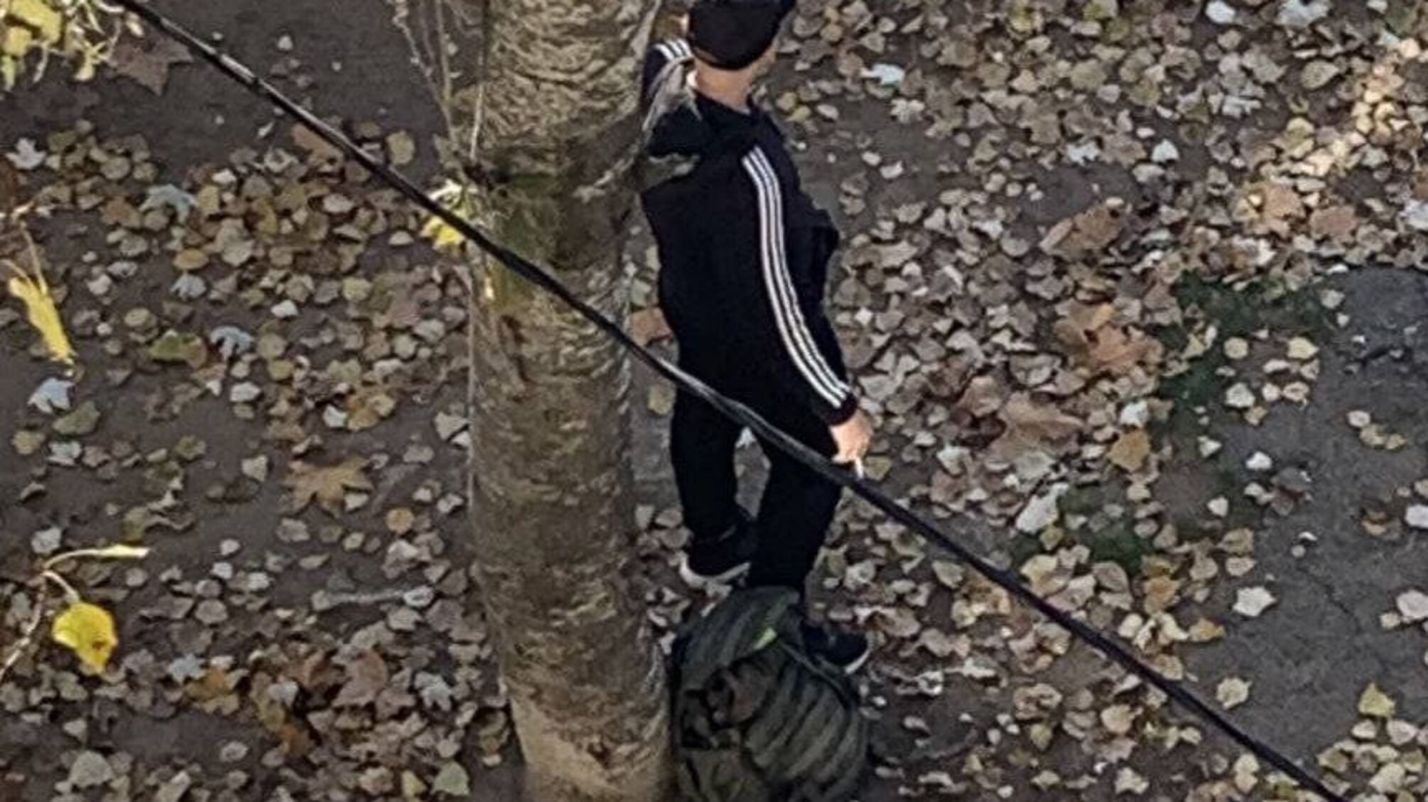 оккупанты в Запорожье переодеваются в гражданское