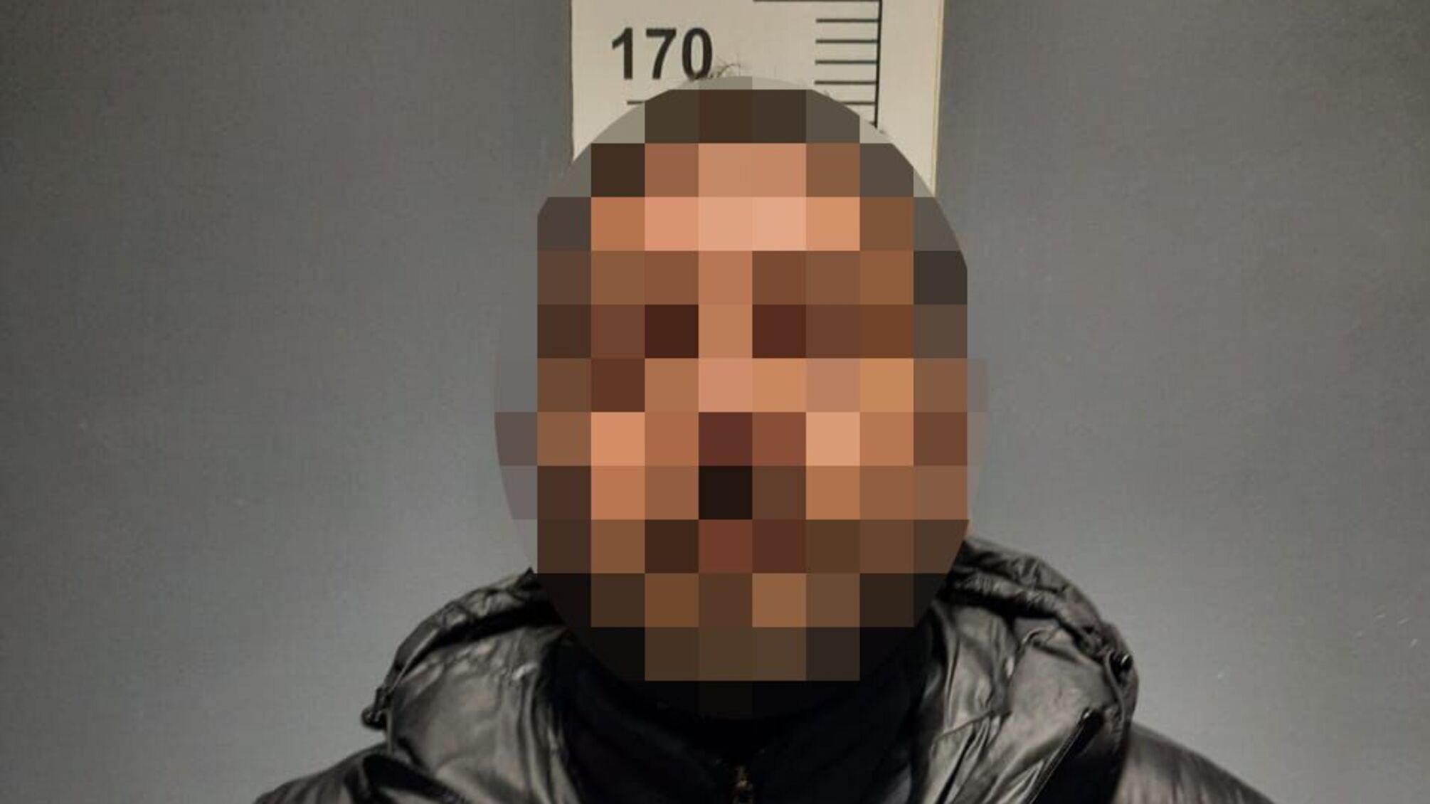 Влаштував стрілянину посеред Києва та поранив жінку: поліцейські затримали чоловіка