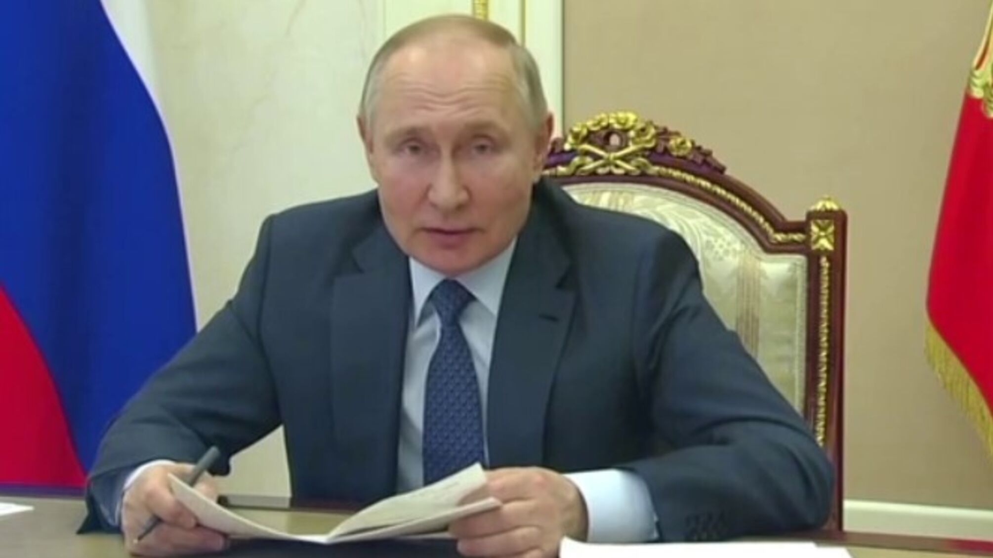 Путин провел заседание Совета в формате видеоконференции