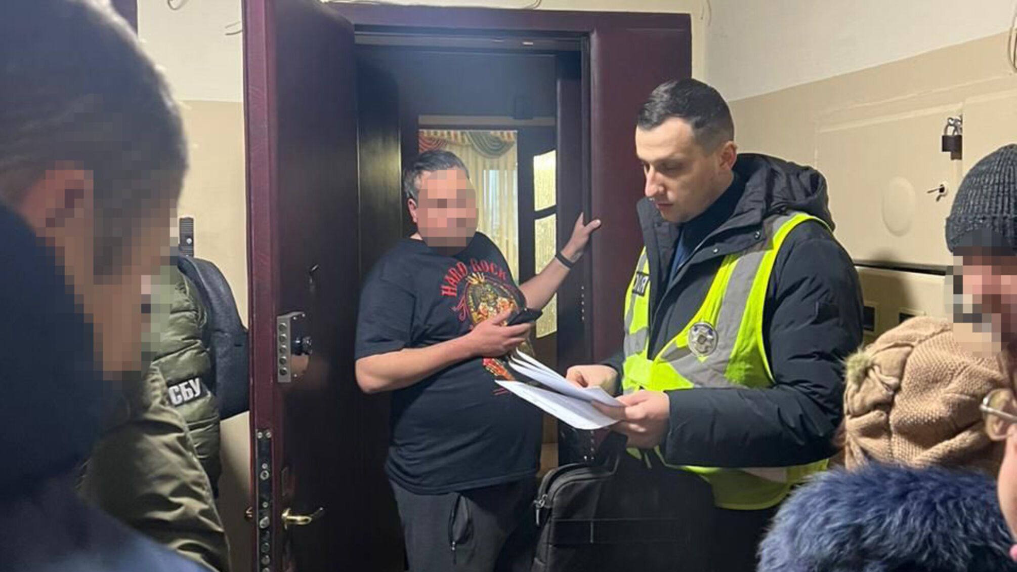 Незаконно переправляли через границу призывников: в Киеве разоблачена преступная схема