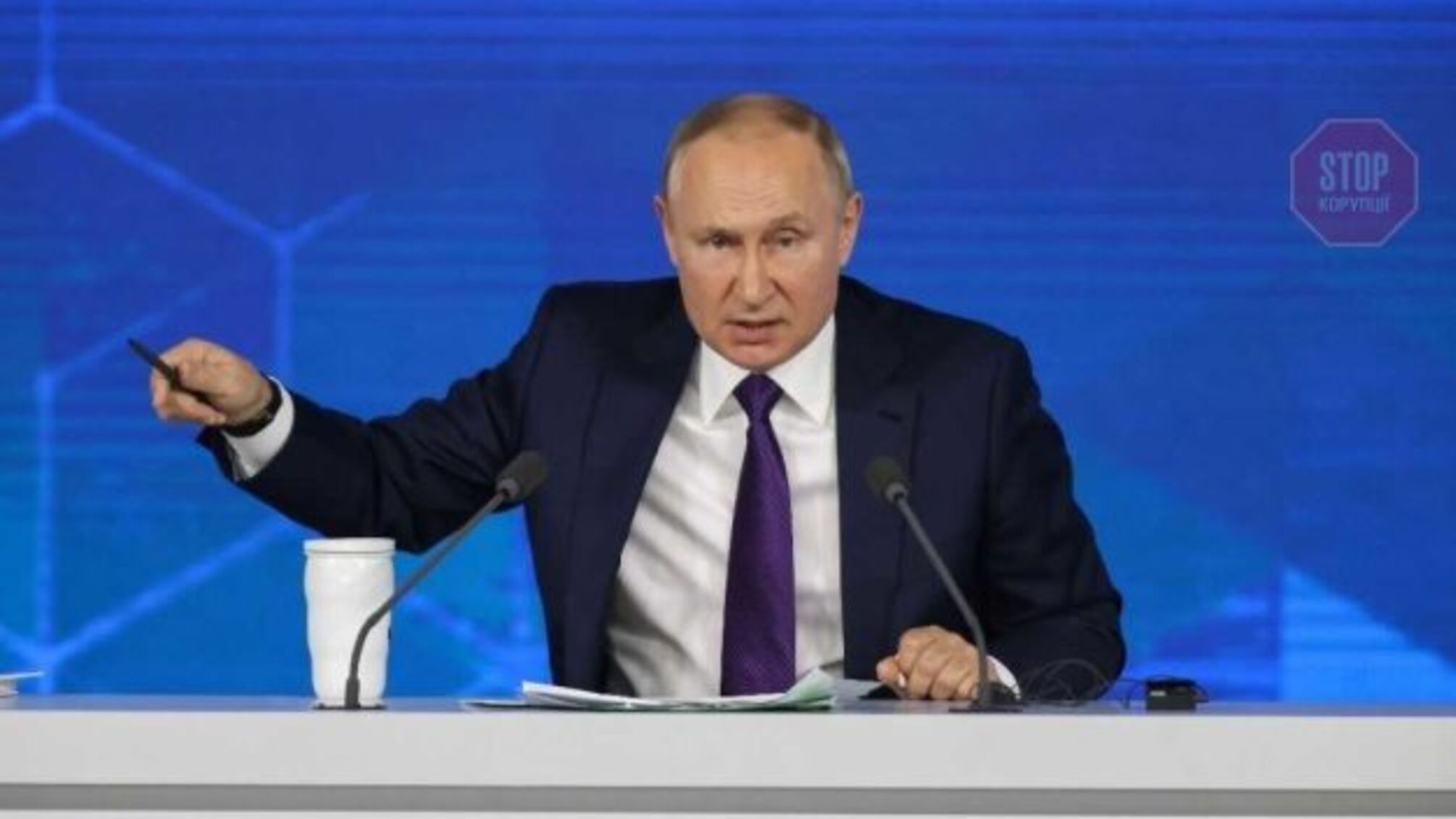Трансляция Совбеза была записью, - признались у Путина