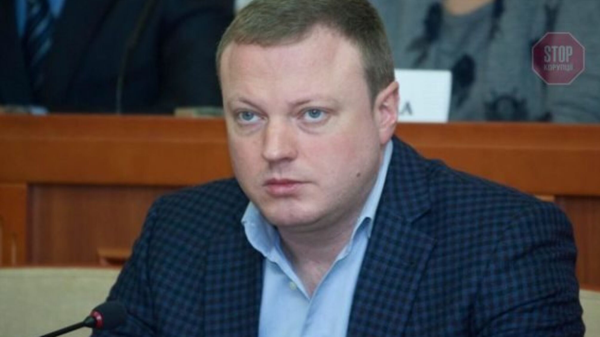 Депутат Олейник не появлялся на заседаниях Днепропетровского областного совета уже год