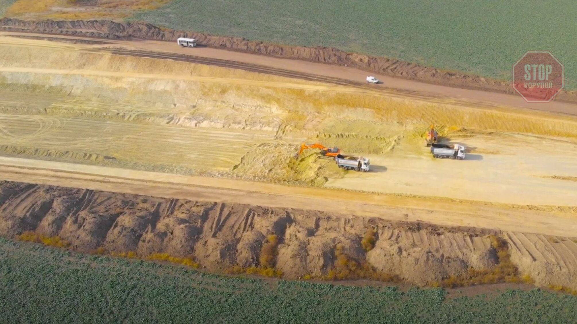 В Днепропетровской области орудуют песчаные нелегалы: дело уже полгода на экспертизе