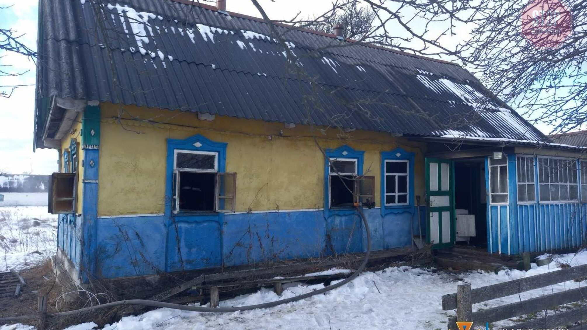 В Житомирской области горел частный дом, есть погибшие (фото)