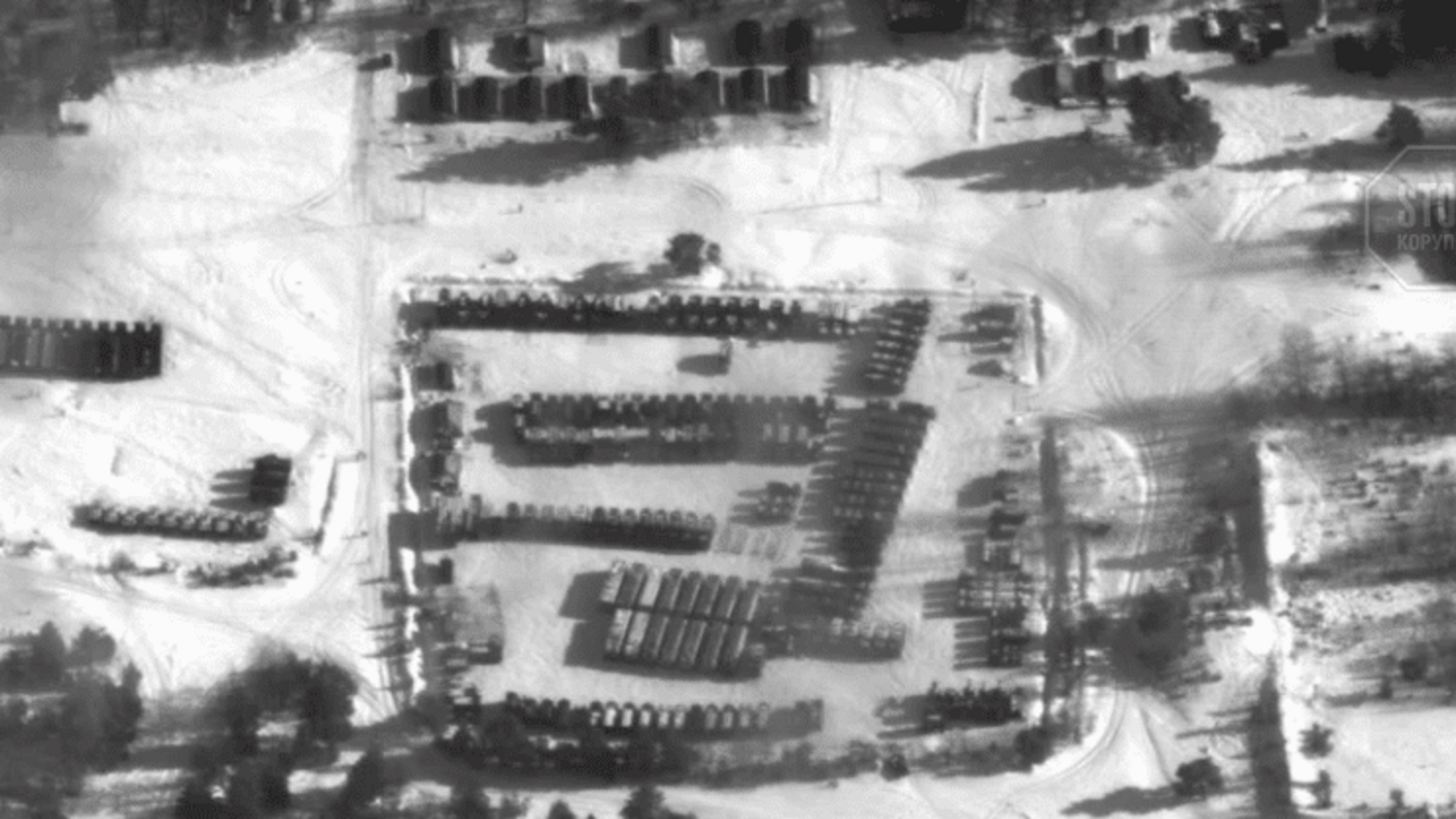 Журналисты опубликовали новые фотографии российских войск у границ Украины