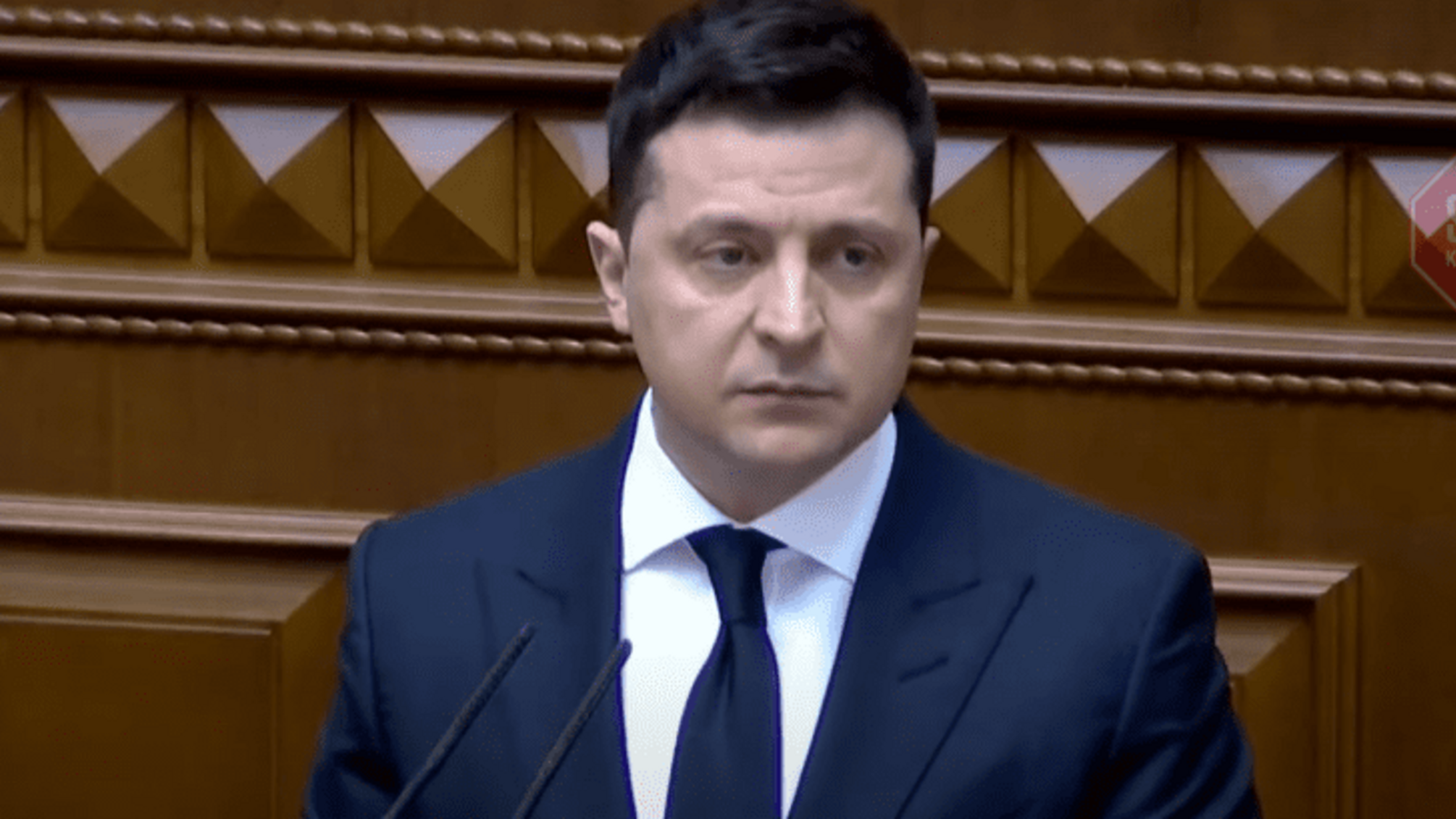 Зеленский: Можно быть в оппозиции к власти, нельзя быть в оппозиции к Украине