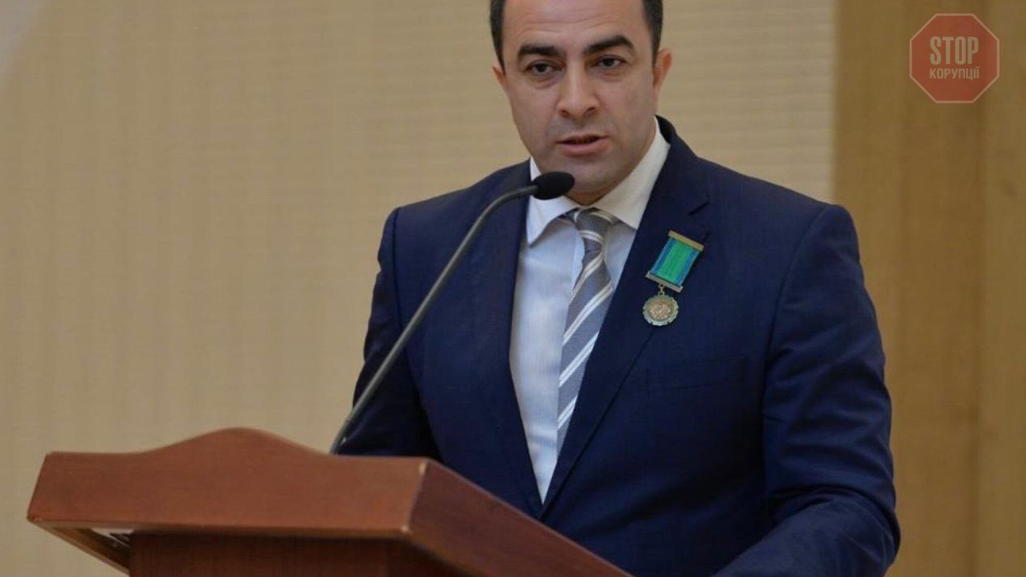 «Изгнанники» Эфендиев и Джавадов организовали грязную медийную кампанию против лидера азербайджанцев Украины Ровшана Тагиева?